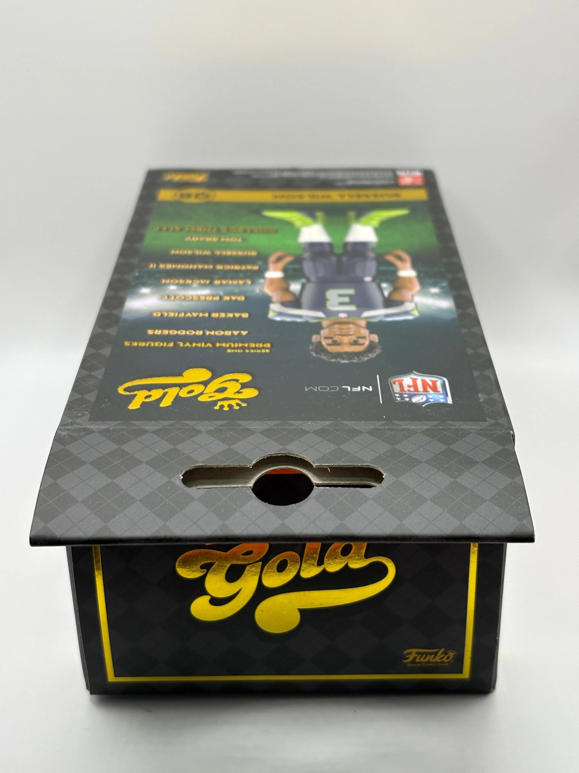 Funko POP! Gold NFL Russell Wilson Premium Vinyl Figure Series One FRENLY BRICKS - Open 7 Days