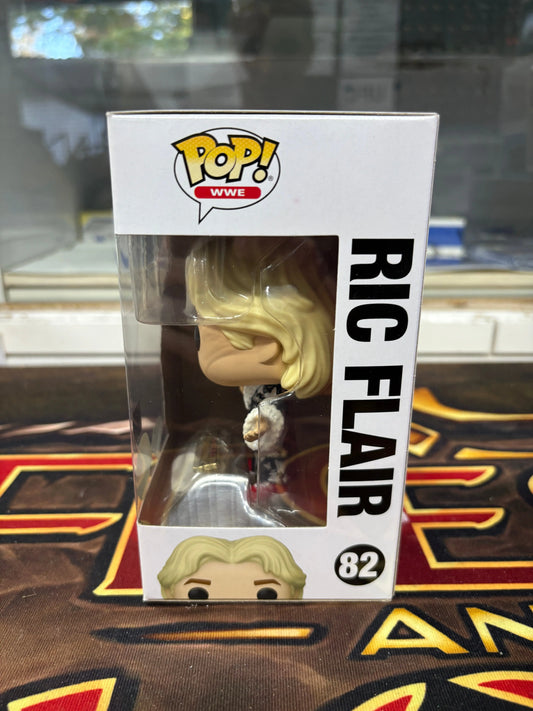 Funko POP! WWE Ric Flair #82 [Diamond Glitter] Exclusive FRENLY BRICKS - Open 7 Days