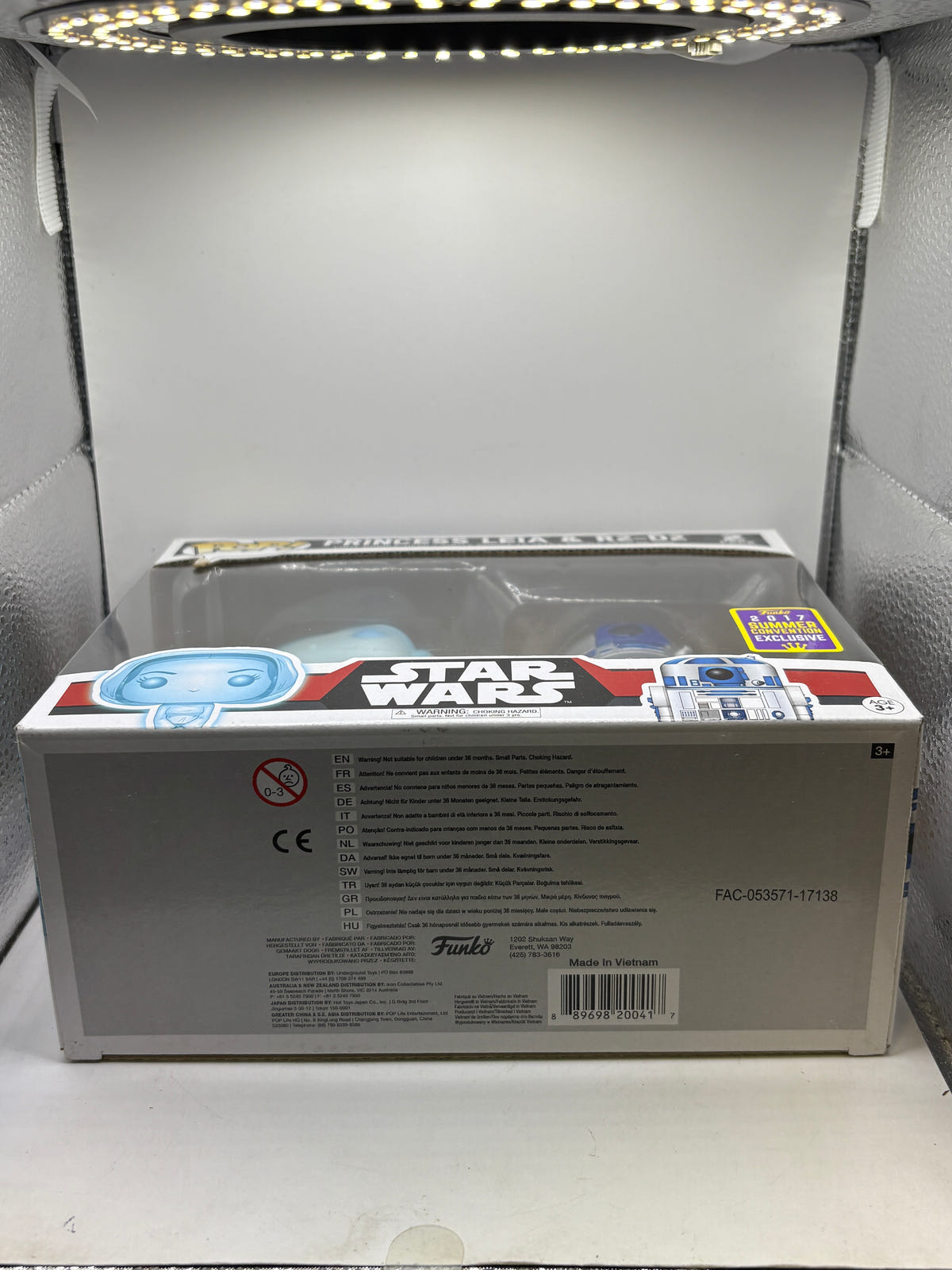 Funko POP! Princess Leia & R2-D2 2 Pack 2017 Summer Convention image 6