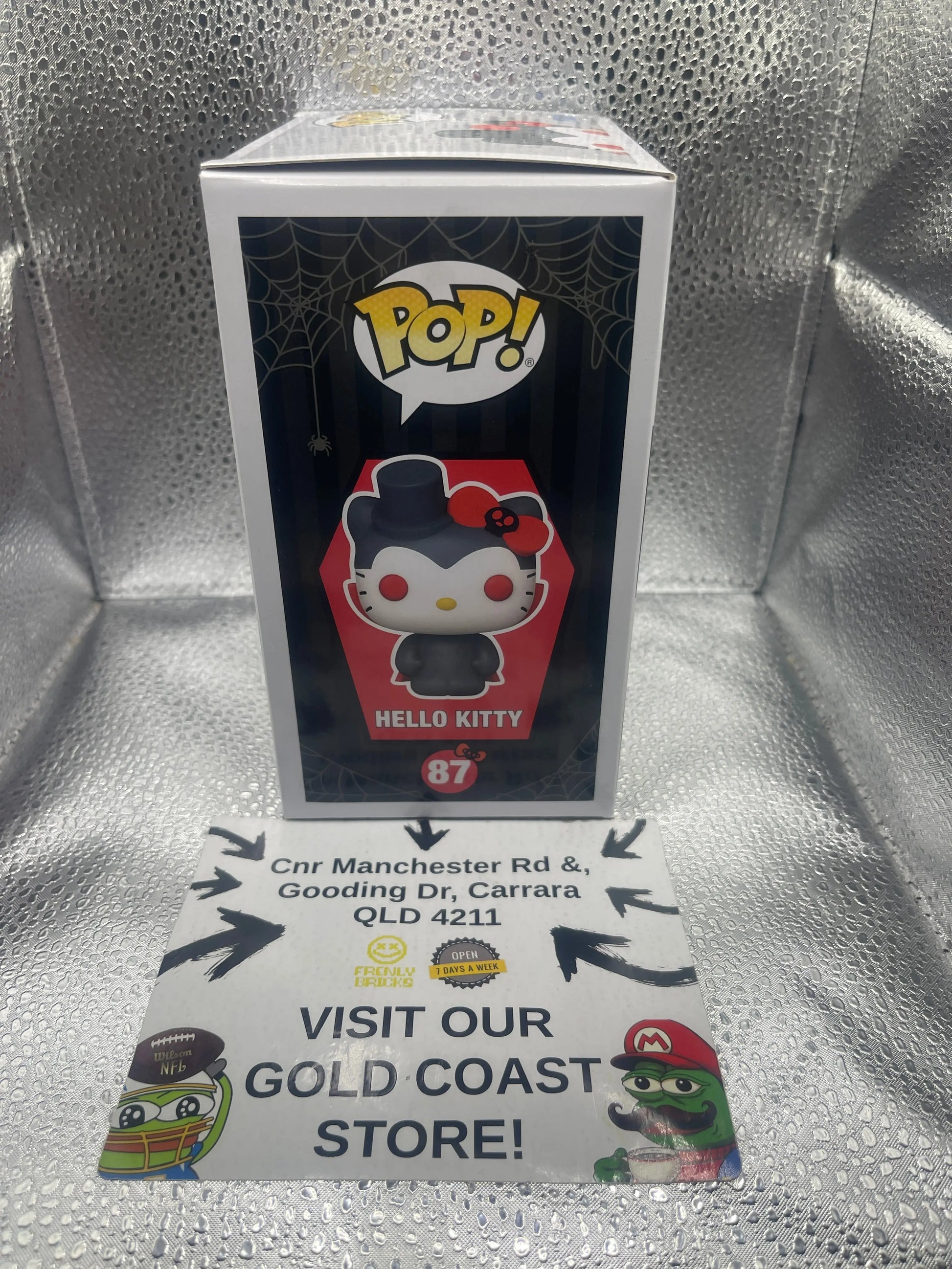 Funko Pop Hello Kitty Vampire As Dracula #87 FRENLY BRICKS - Open 7 Days