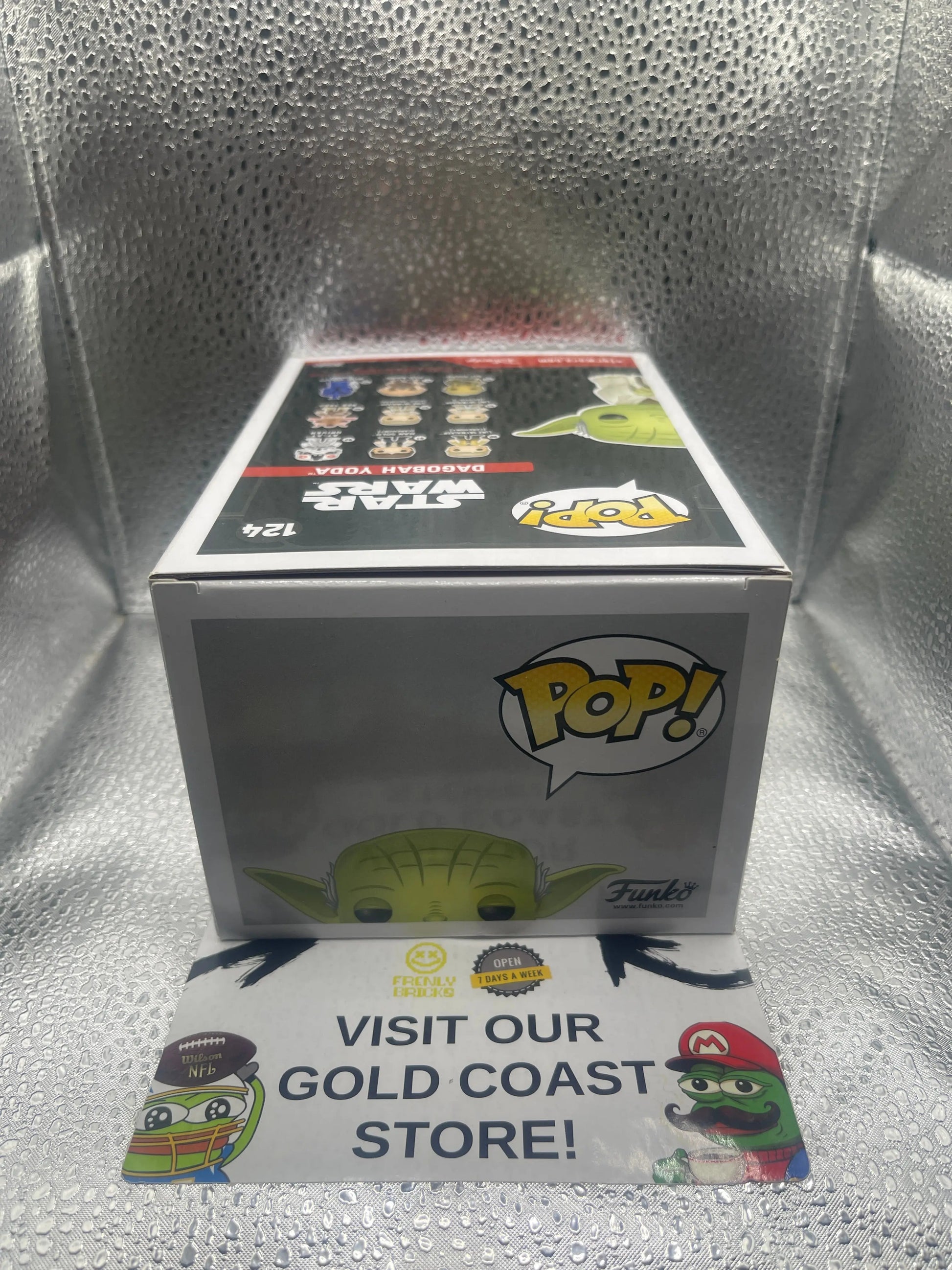 Funko POP! Star Wars: Dagobah Yoda #124 FRENLY BRICKS - Open 7 Days
