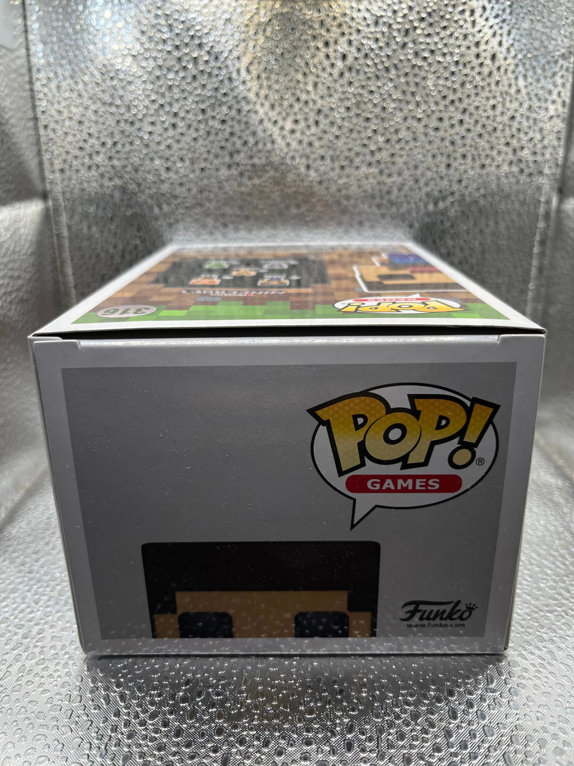 Funko POP Games - Minecraft - Steve #316 FRENLY BRICKS - Open 7 Days