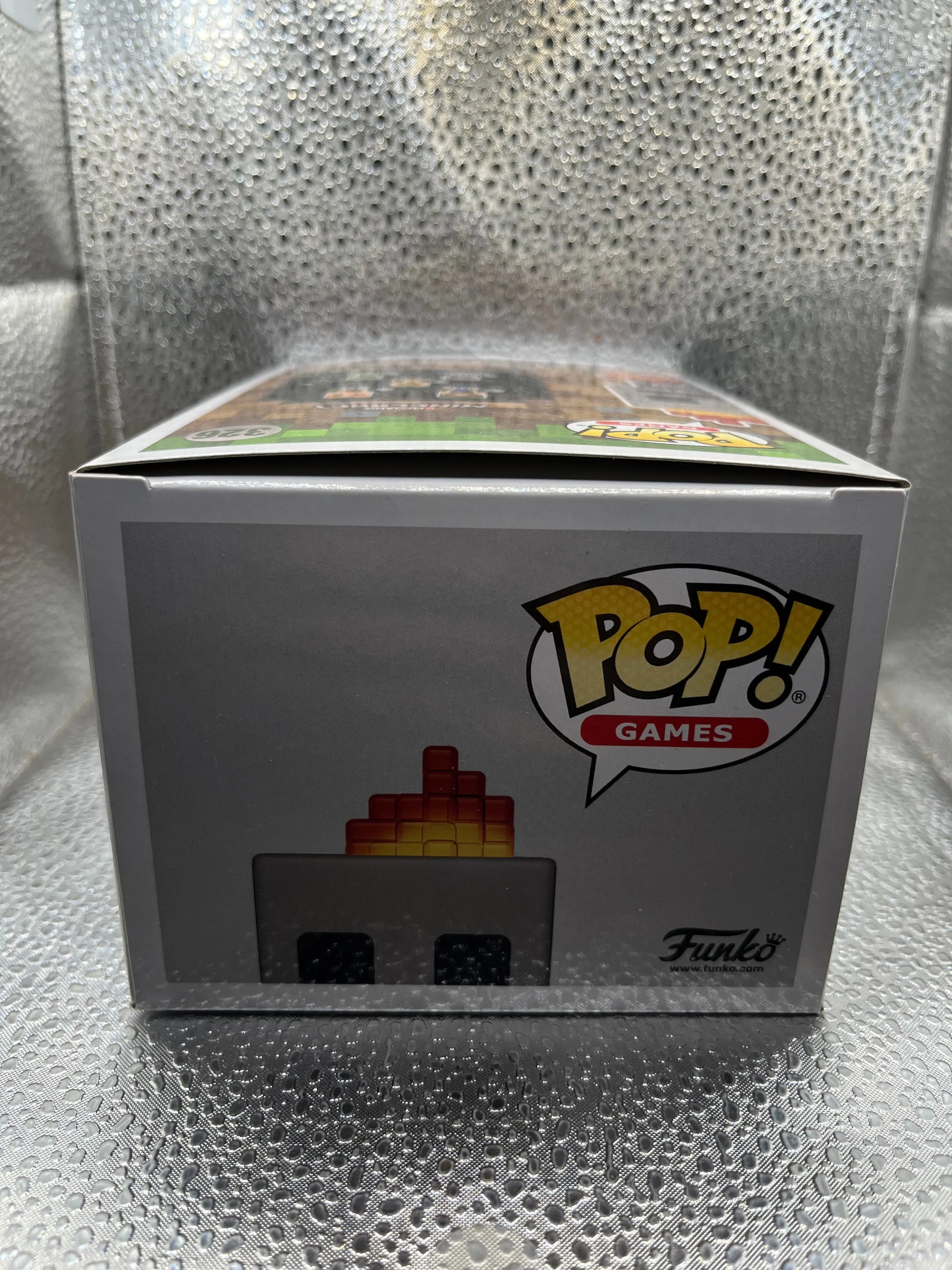 Funko POP Games - Minecraft - Flaming Skeleton #326 FRENLY BRICKS - Open 7 Days