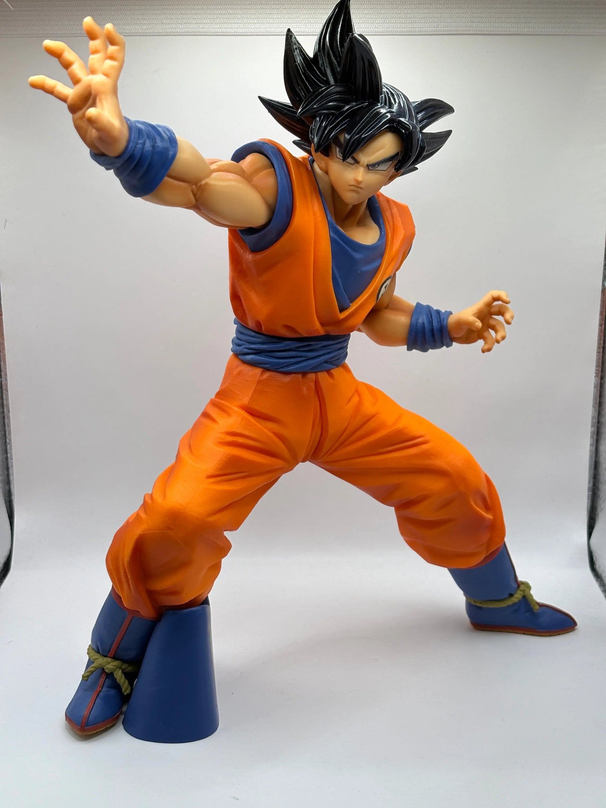 Banpresto Dragon Ball Super Maximatic Goku Ultra Instinct Sign EX DISPLAY FRENLY BRICKS - Open 7 Days