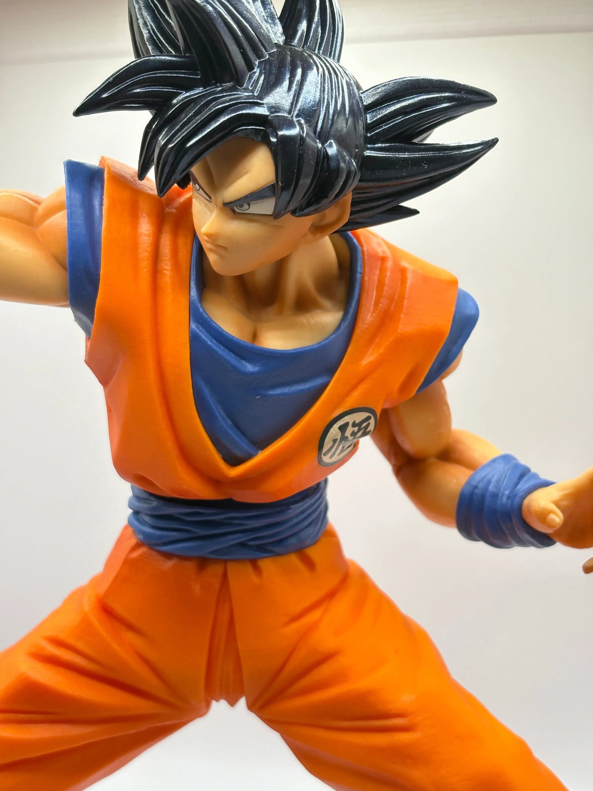 Banpresto Dragon Ball Super Maximatic Goku Ultra Instinct Sign EX DISPLAY FRENLY BRICKS - Open 7 Days