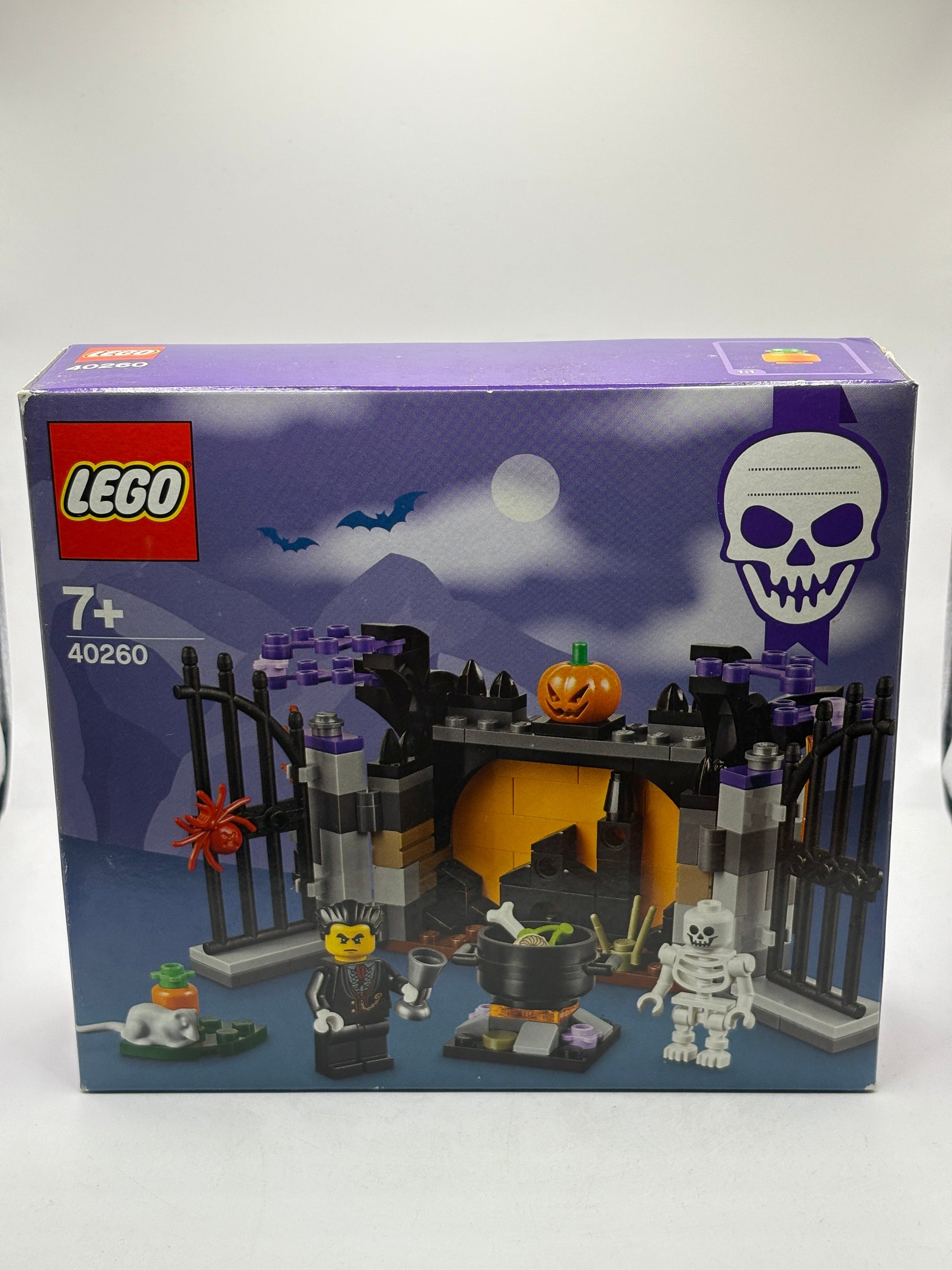 Lego Seasonal Halloween Haunt 40260 New and Sealed FRENLY BRICKS - Open 7 Days