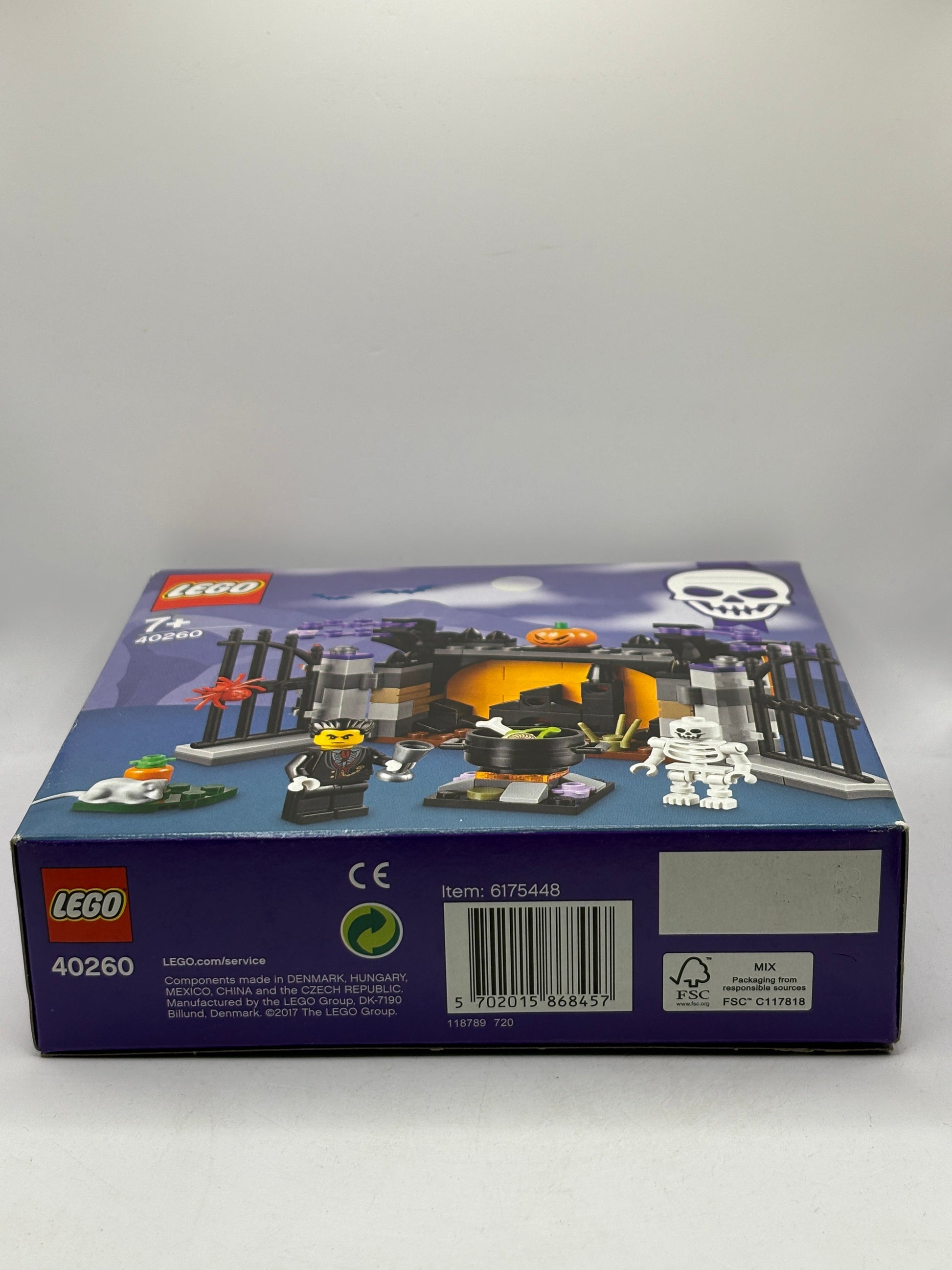 Lego Seasonal Halloween Haunt 40260 New and Sealed FRENLY BRICKS - Open 7 Days