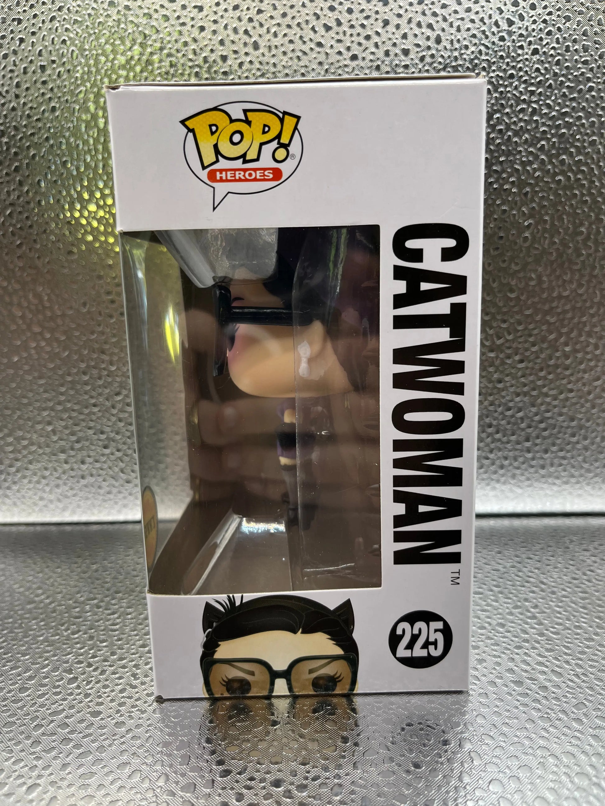 Funko POP Heroes - DC Bombshells - Catwoman (Chase Edition) #225 FRENLY BRICKS - Open 7 Days