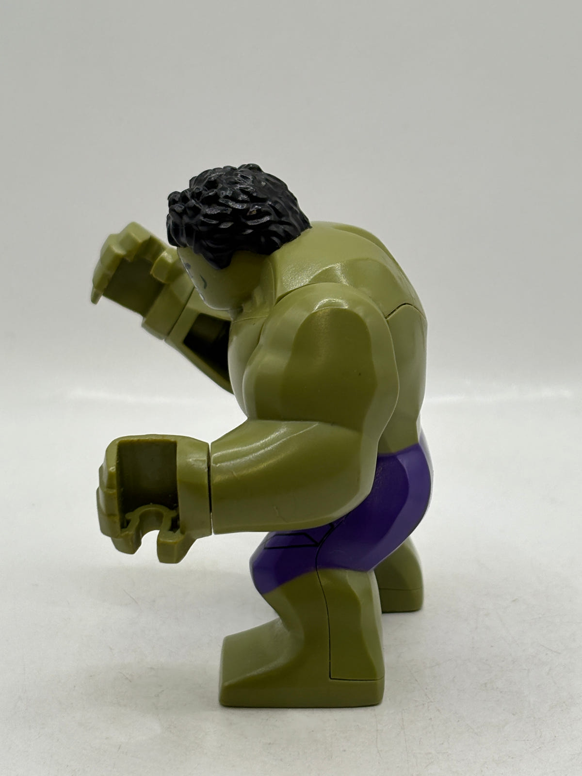 LEGO Marvel Super Heroes Hulk Bigfig Minifigure Avengers Green Purple Shorts image 2