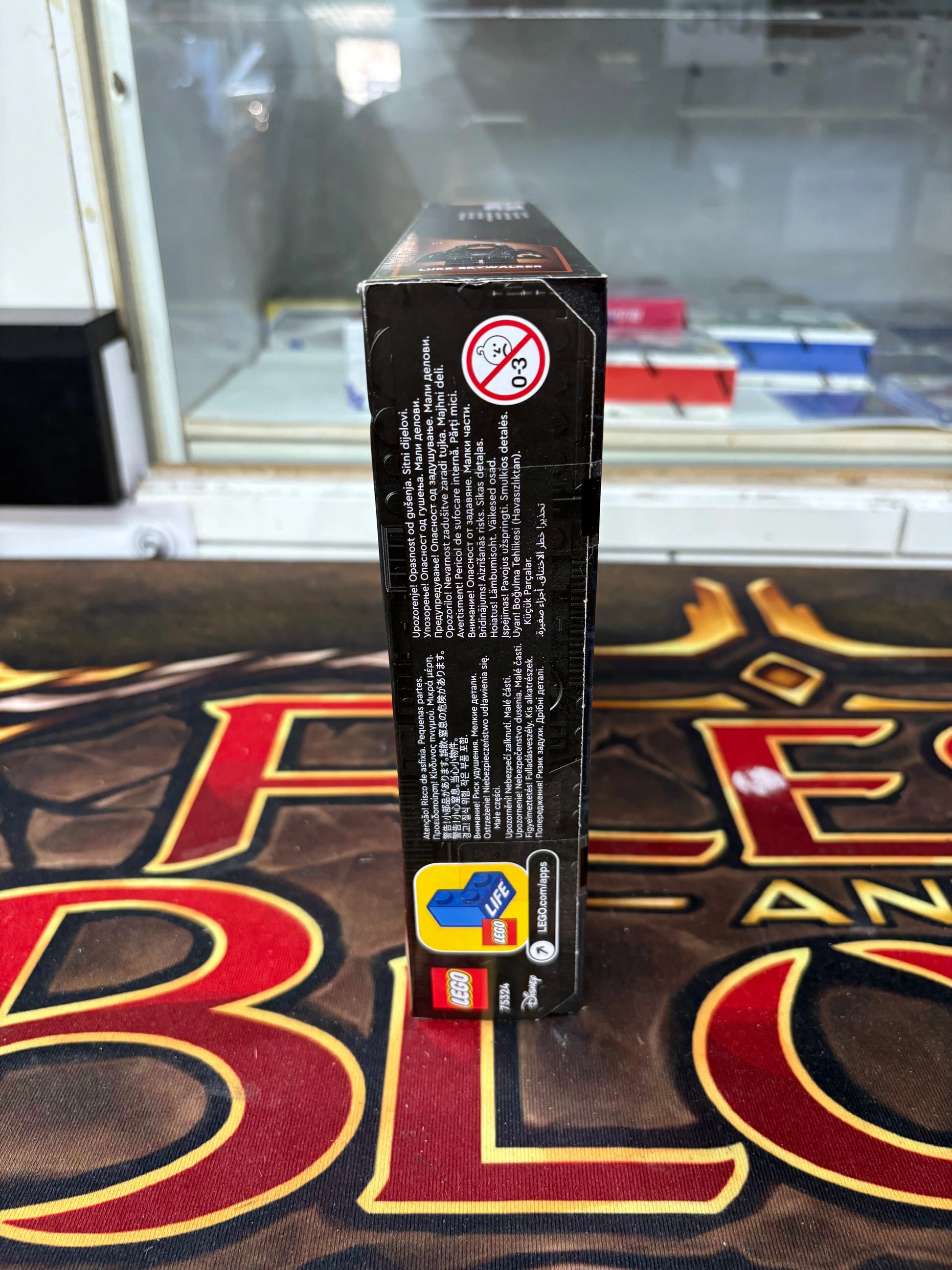 LEGO 75324  STAR WARS  Dark Trooper™ Attack Brand New and Sealed FRENLY BRICKS - Open 7 Days