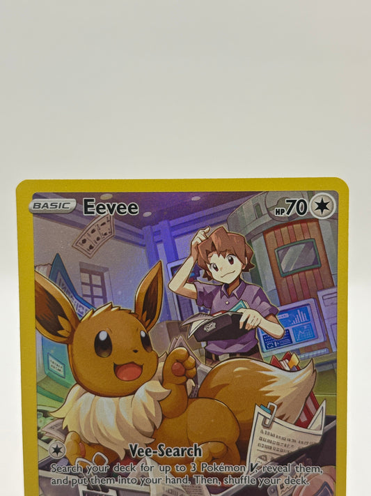 Pokemon TCG Brilliant Stars - Eevee TG11/TG30 Full Art LP FRENLY BRICKS - Open 7 Days