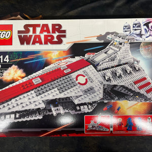 LEGO Star Wars - Venator-Class Republic Attack Cruiser 8039 FRENLY BRICKS - Open 7 Days