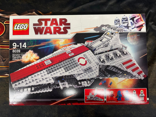 LEGO Star Wars - Venator-Class Republic Attack Cruiser 8039 FRENLY BRICKS - Open 7 Days