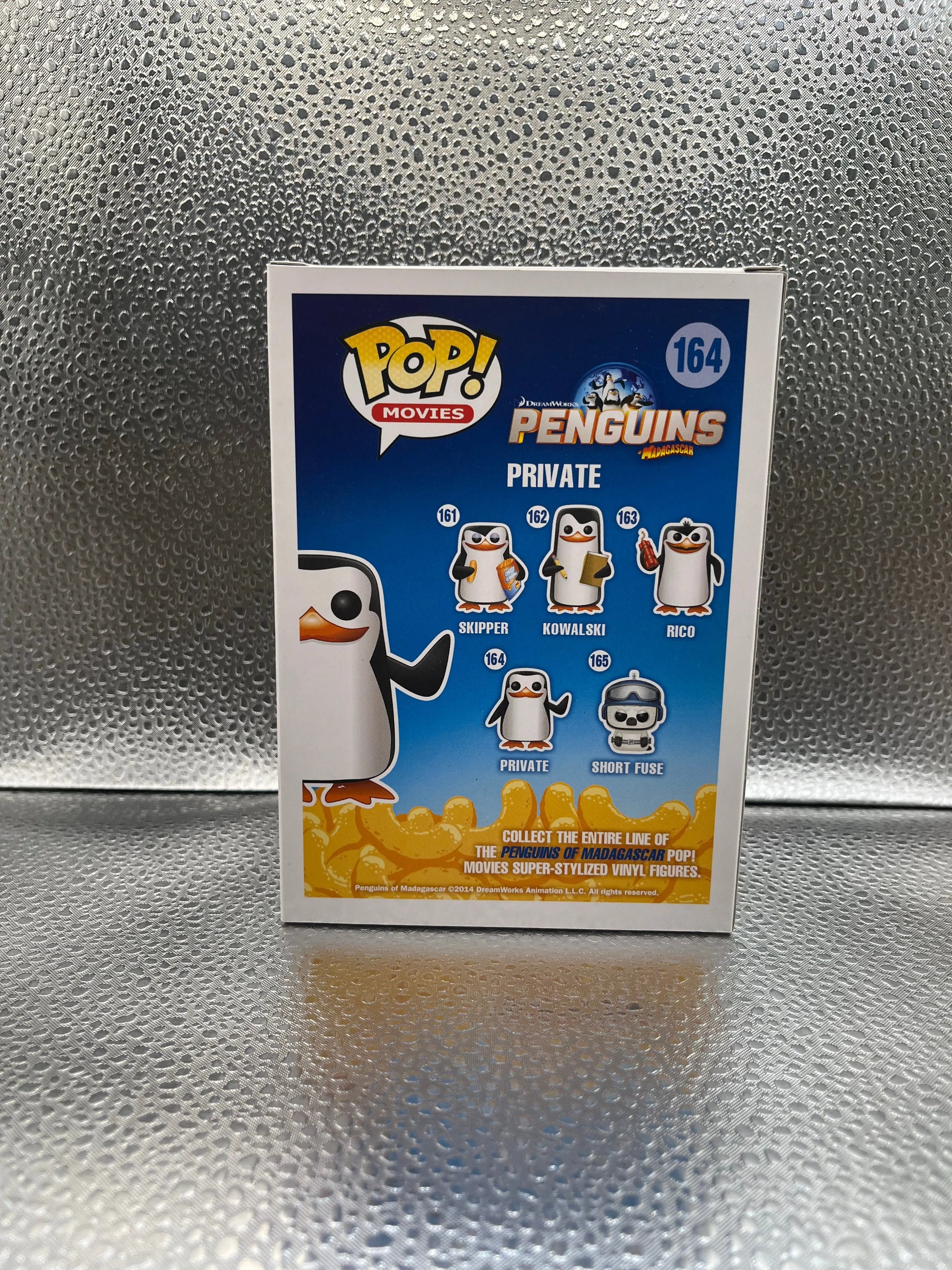 Funko POP Movies - Penguins - Private #164 FRENLY BRICKS - Open 7 Days