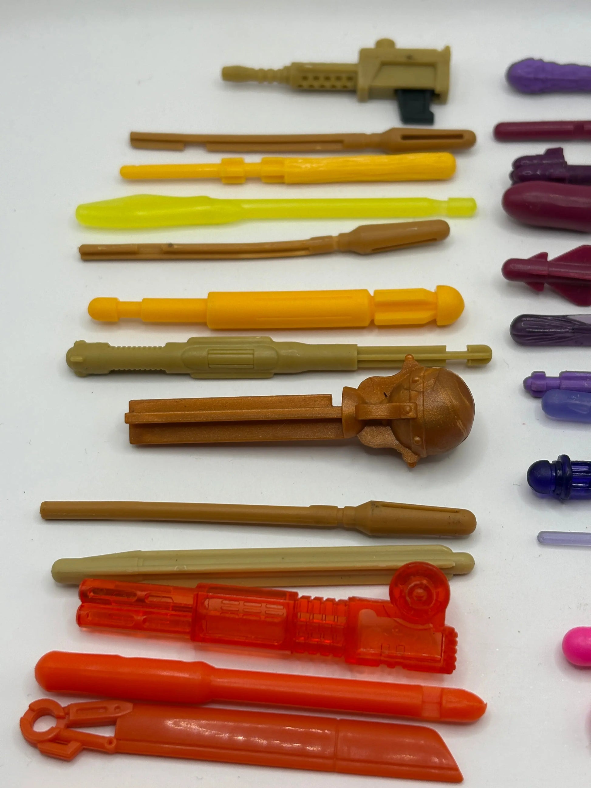 Assorted Branded Action Figure Missile Piece / Accessory Pink Yellow Purple Lot FRENLY BRICKS - Open 7 Days