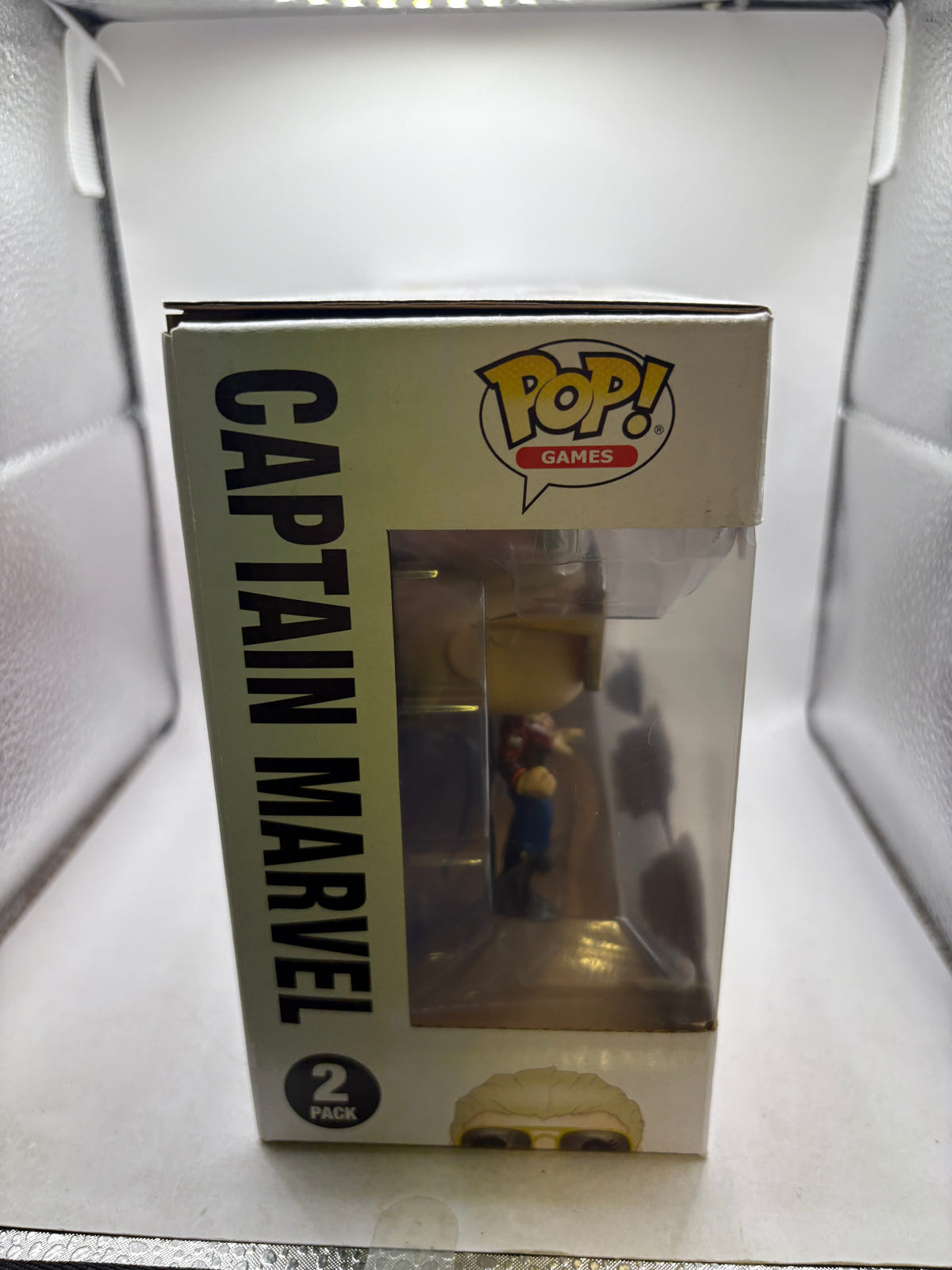 Funko POP! Marvel vs Capcom 2 Pack Captain Marvel vs Chun-Li Vinyl Bobble Head image 4