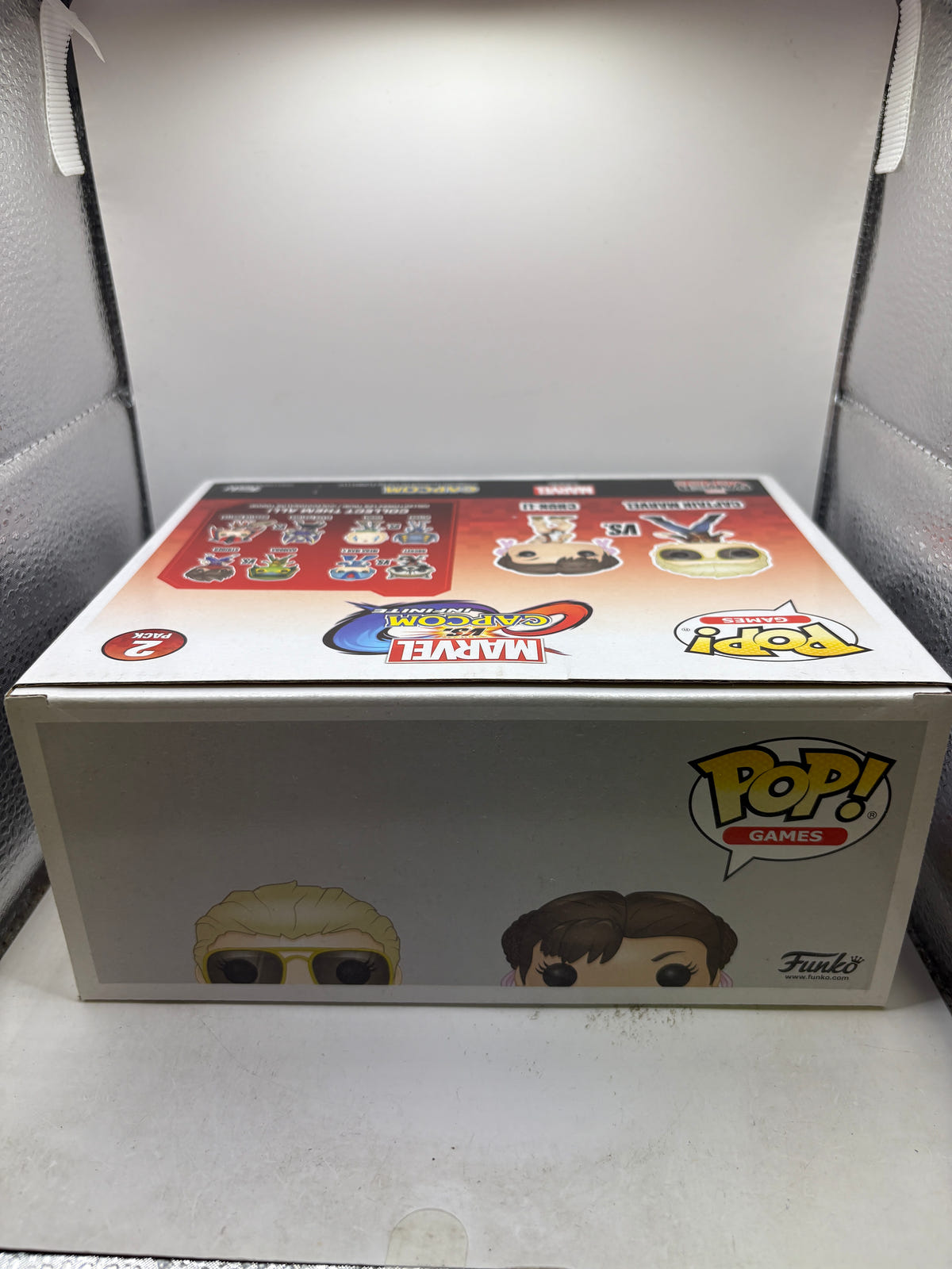 Funko POP! Marvel vs Capcom 2 Pack Captain Marvel vs Chun-Li Vinyl Bobble Head image 5