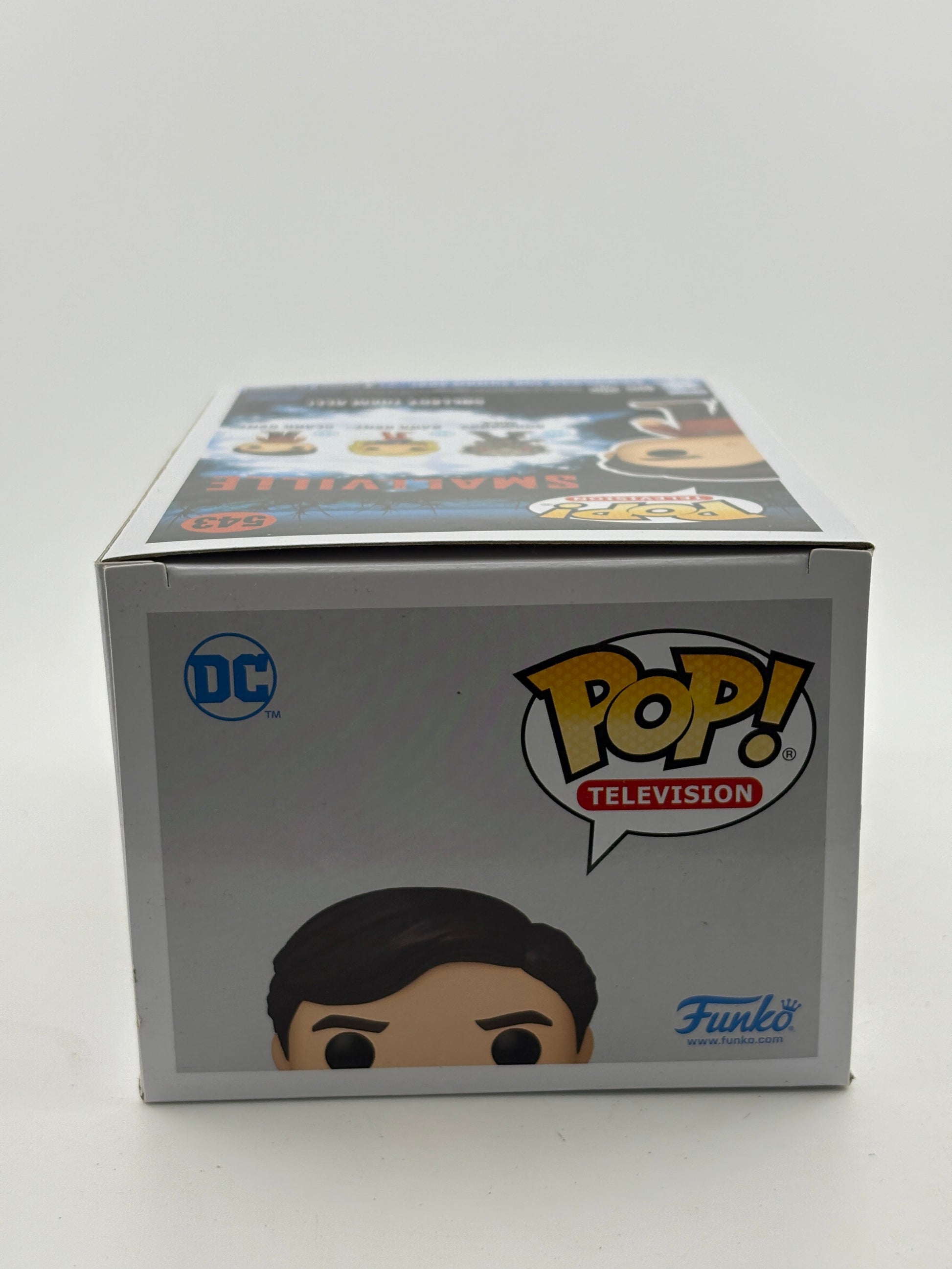 Funko POP! Television Smallville #543 Clark Kent Vinyl Figure FRENLY BRICKS - Open 7 Days