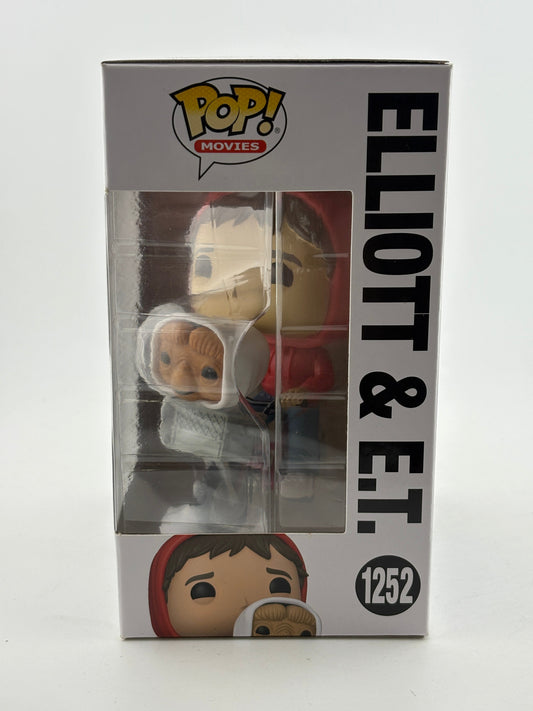 Funko POP! Movies E.T. #1252 Elliott & E.T. Vinyl Figure FRENLY BRICKS - Open 7 Days