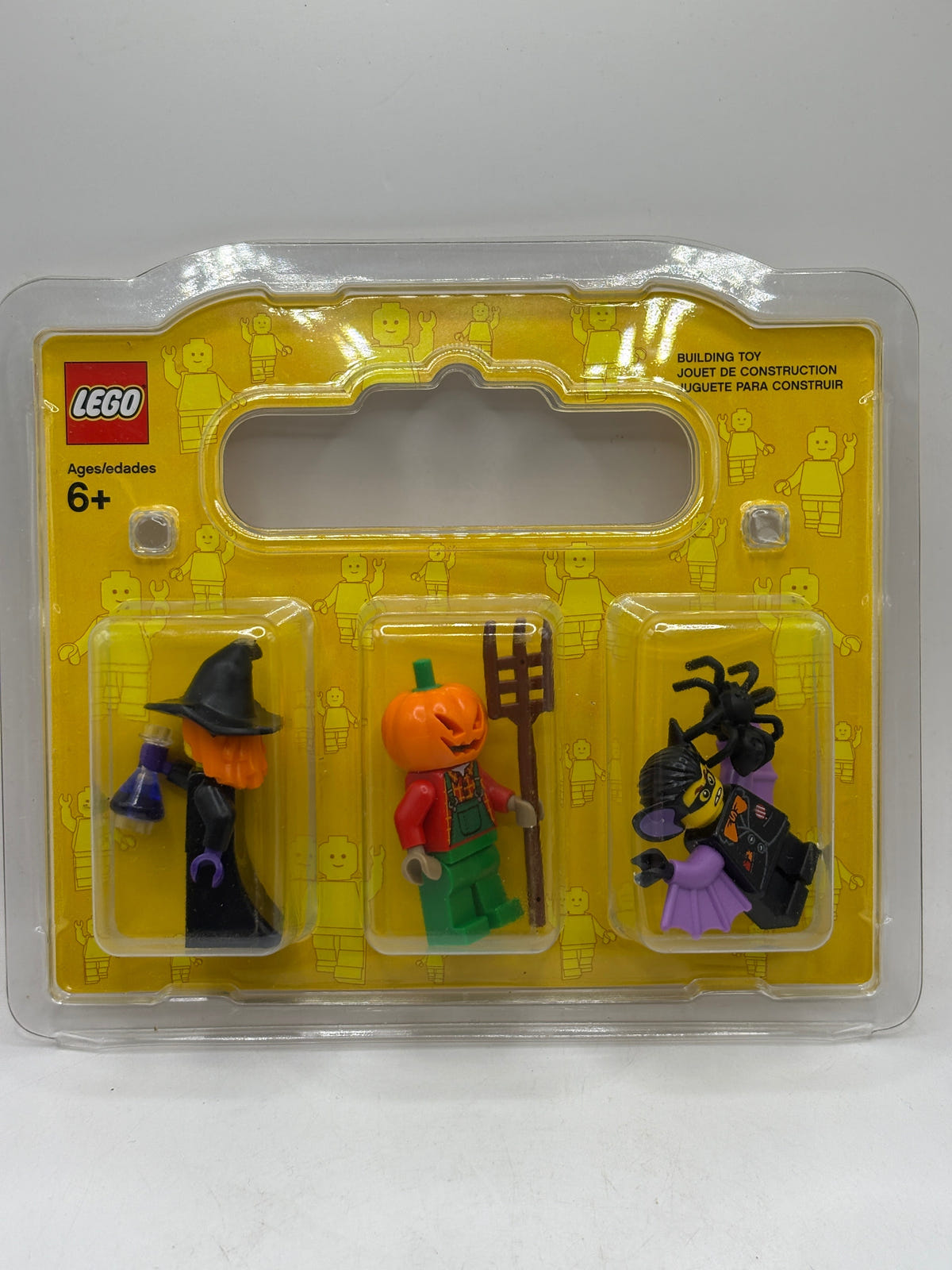 LEGO Halloween Minifigure 3-Pack Witch Vampire Pumpkin Scarecrow 852766 New image 1