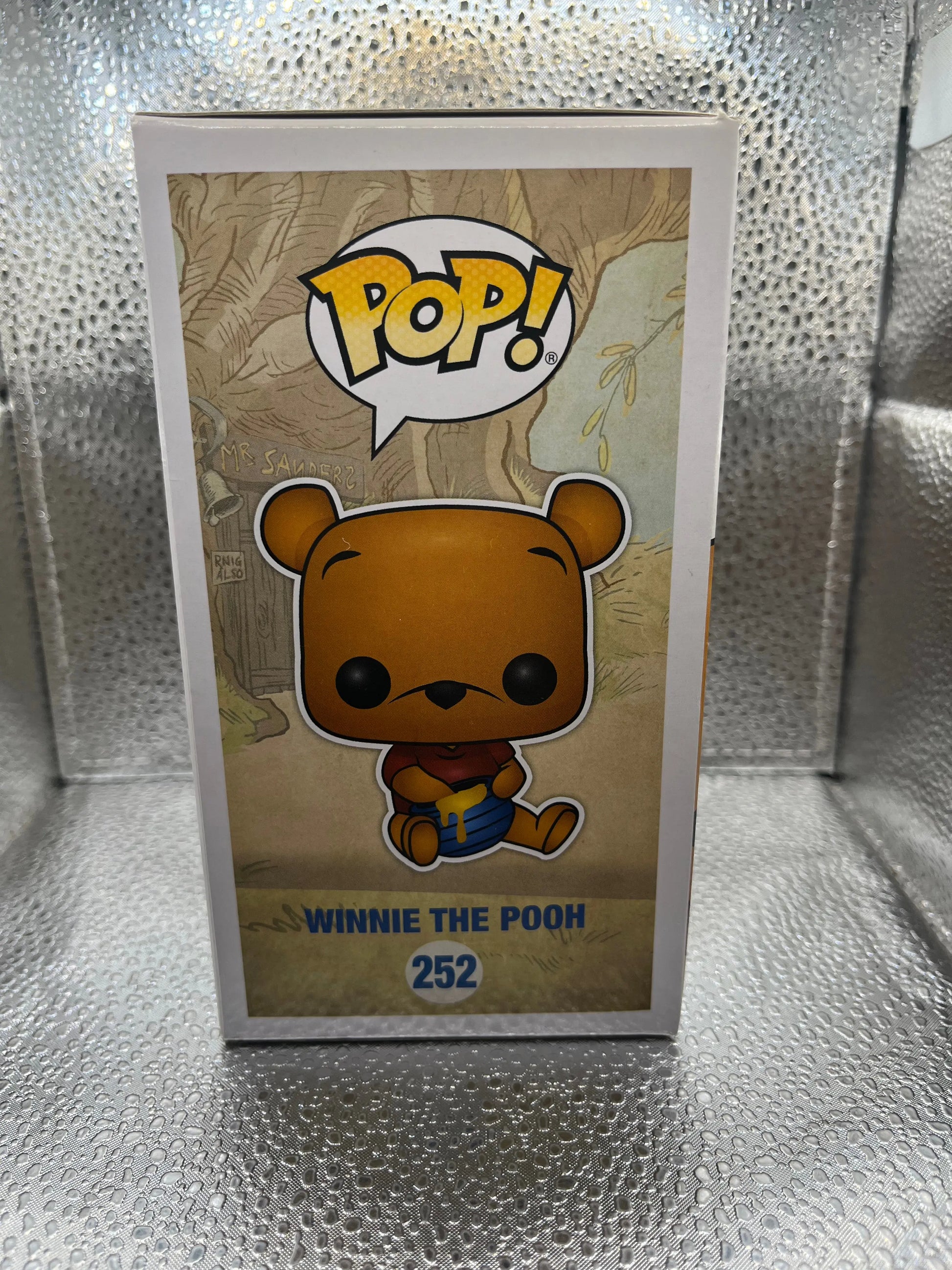 Funko POP Disney - Winnie the Pooh - Winnie the Pooh #252 FRENLY BRICKS - Open 7 Days