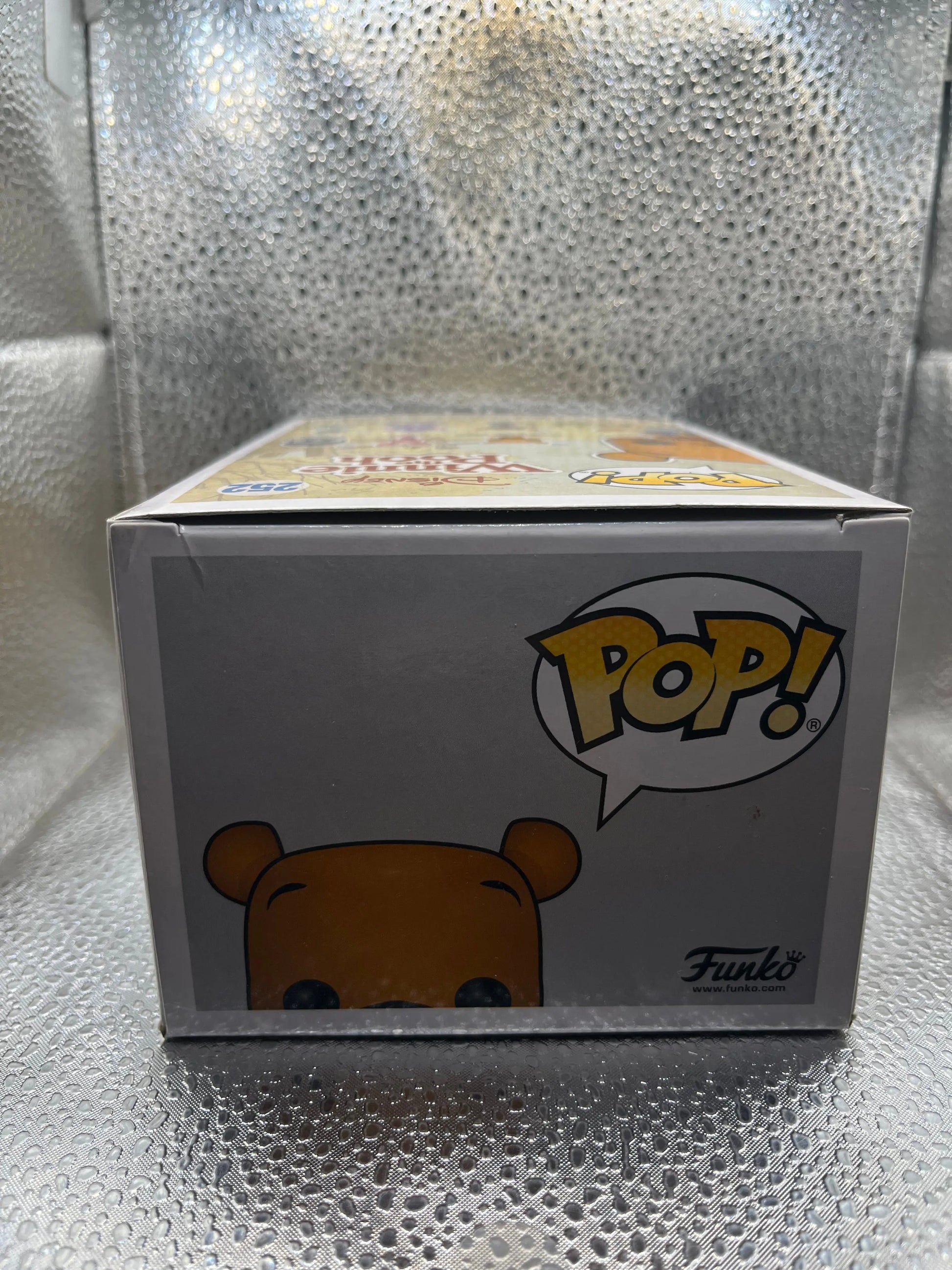 Funko POP Disney - Winnie the Pooh - Winnie the Pooh #252 FRENLY BRICKS - Open 7 Days