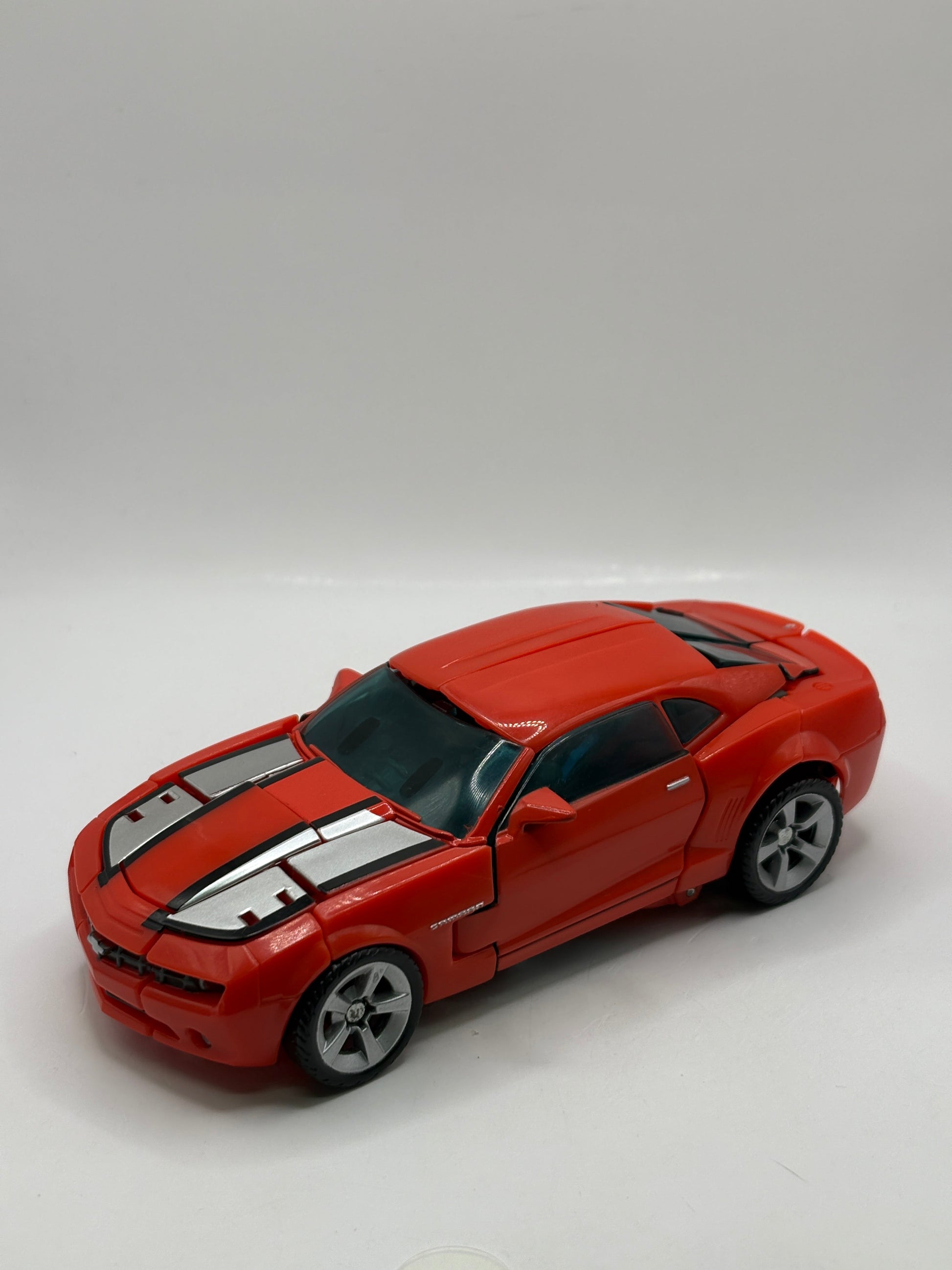 2007 Hasbro Transformers Movie Deluxe Cliffjumper Chevrolet Camaro Action Figure FRENLY BRICKS - Open 7 Days