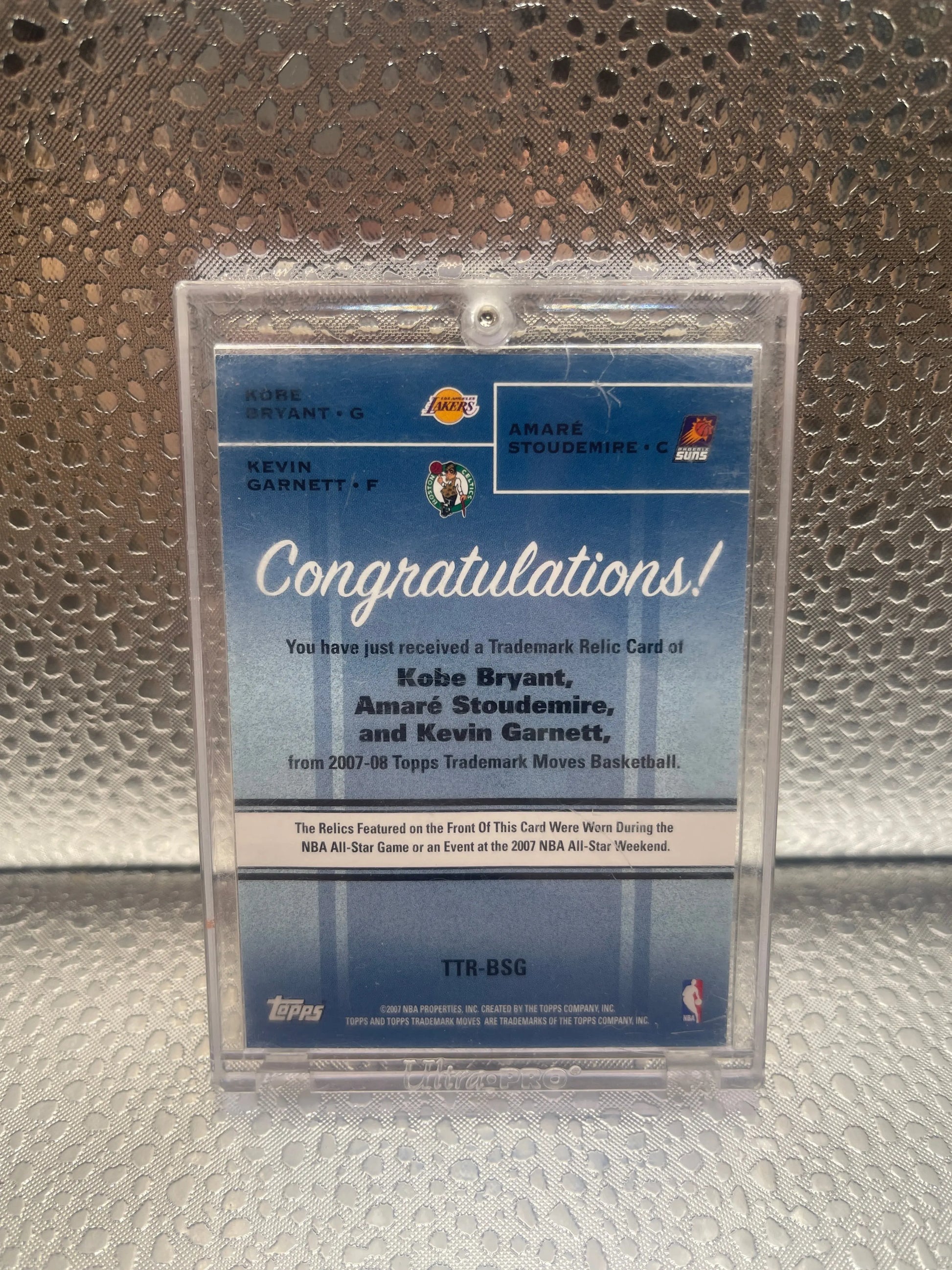 2007-08 Topps Trademark Moves Kobe Bryant Garnett Stoudemire GU Jersey #01/50 FRENLY BRICKS - Open 7 Days