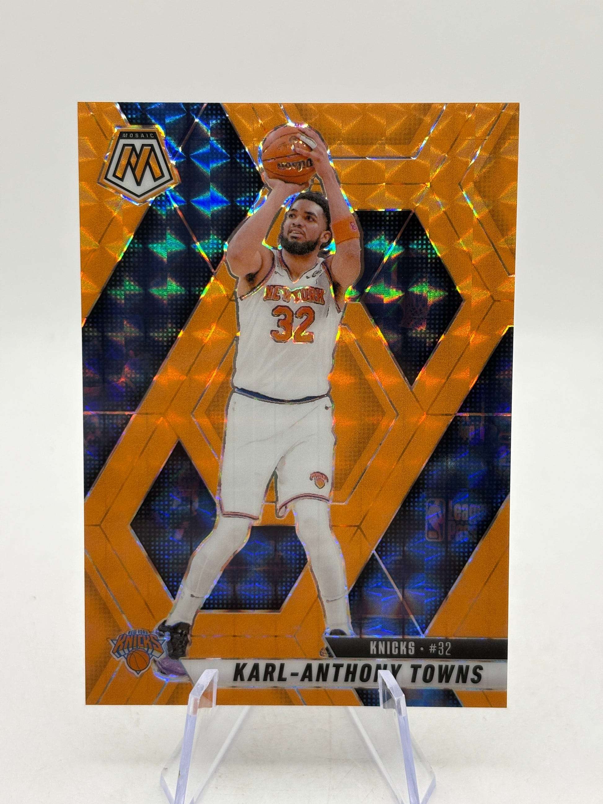 2024-25 Panini Mosaic - #97 Karl Anthony Towns Orange Fluorescent 08/25 image 1