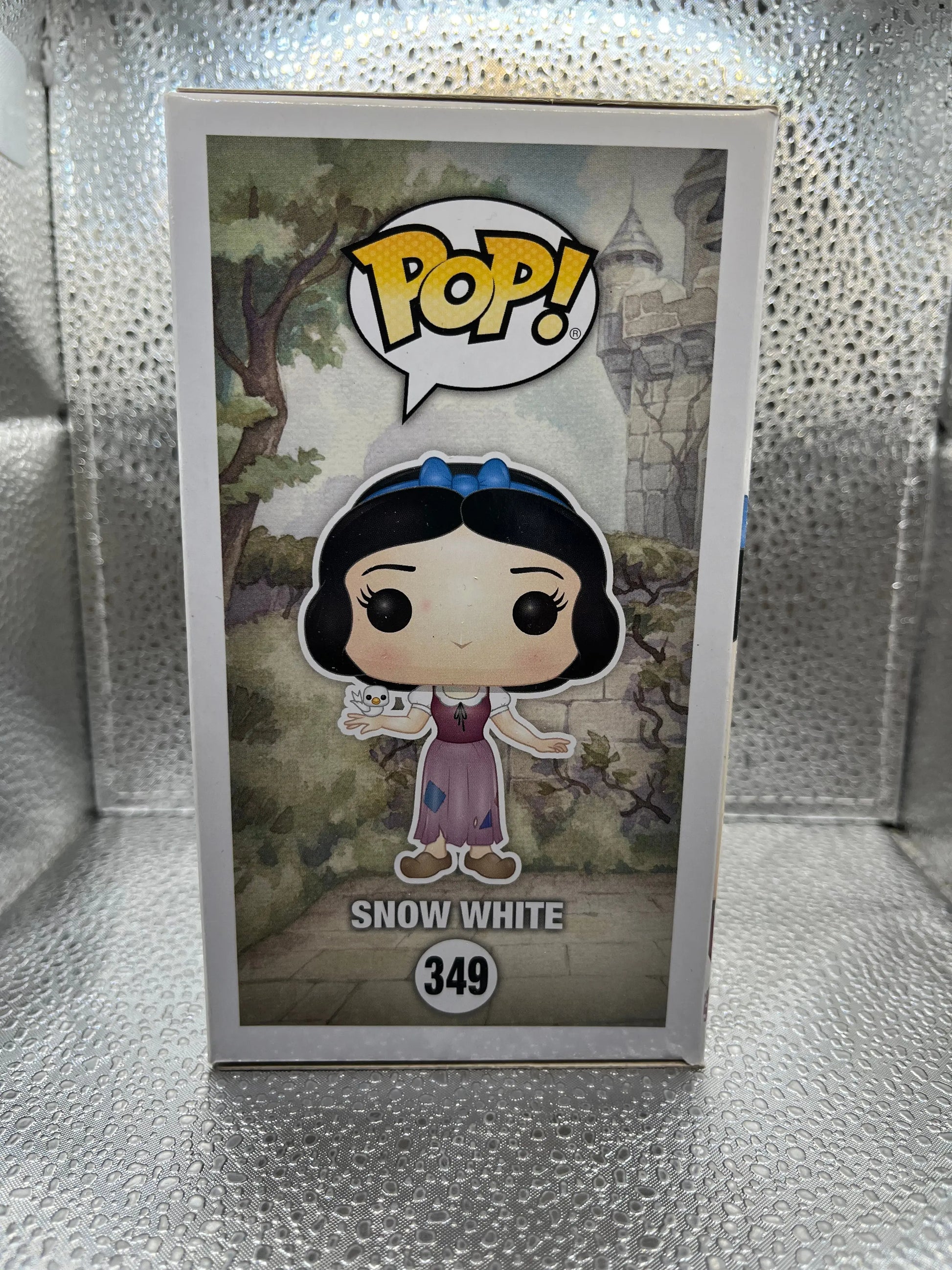 Funko POP Disney - Snow White #349 (Snow White 80 Years) FRENLY BRICKS - Open 7 Days