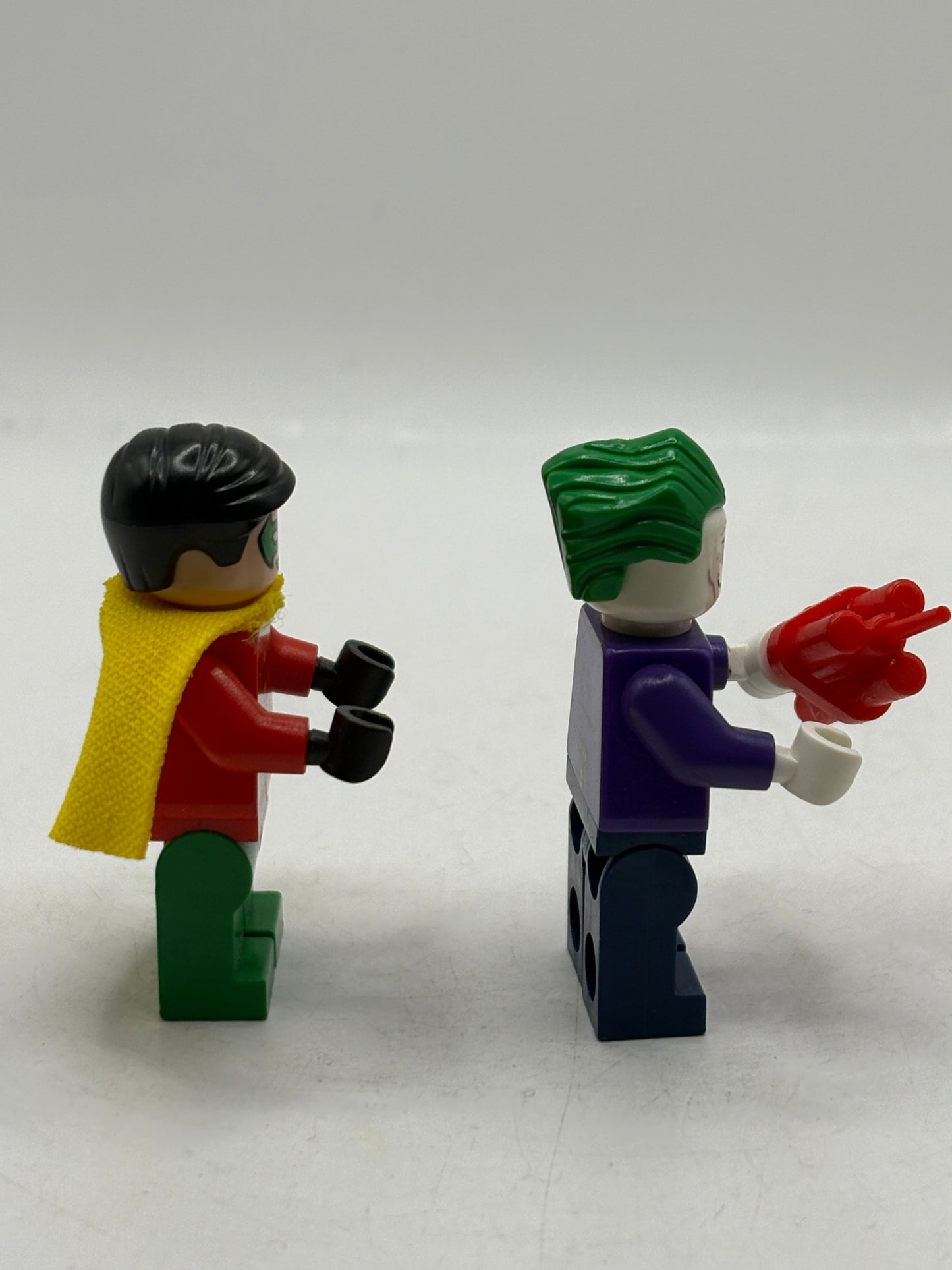 Lego DC Superheroes- The Joker SH005 & Robin Short Cape SH112 Minifigure FRENLY BRICKS - Open 7 Days