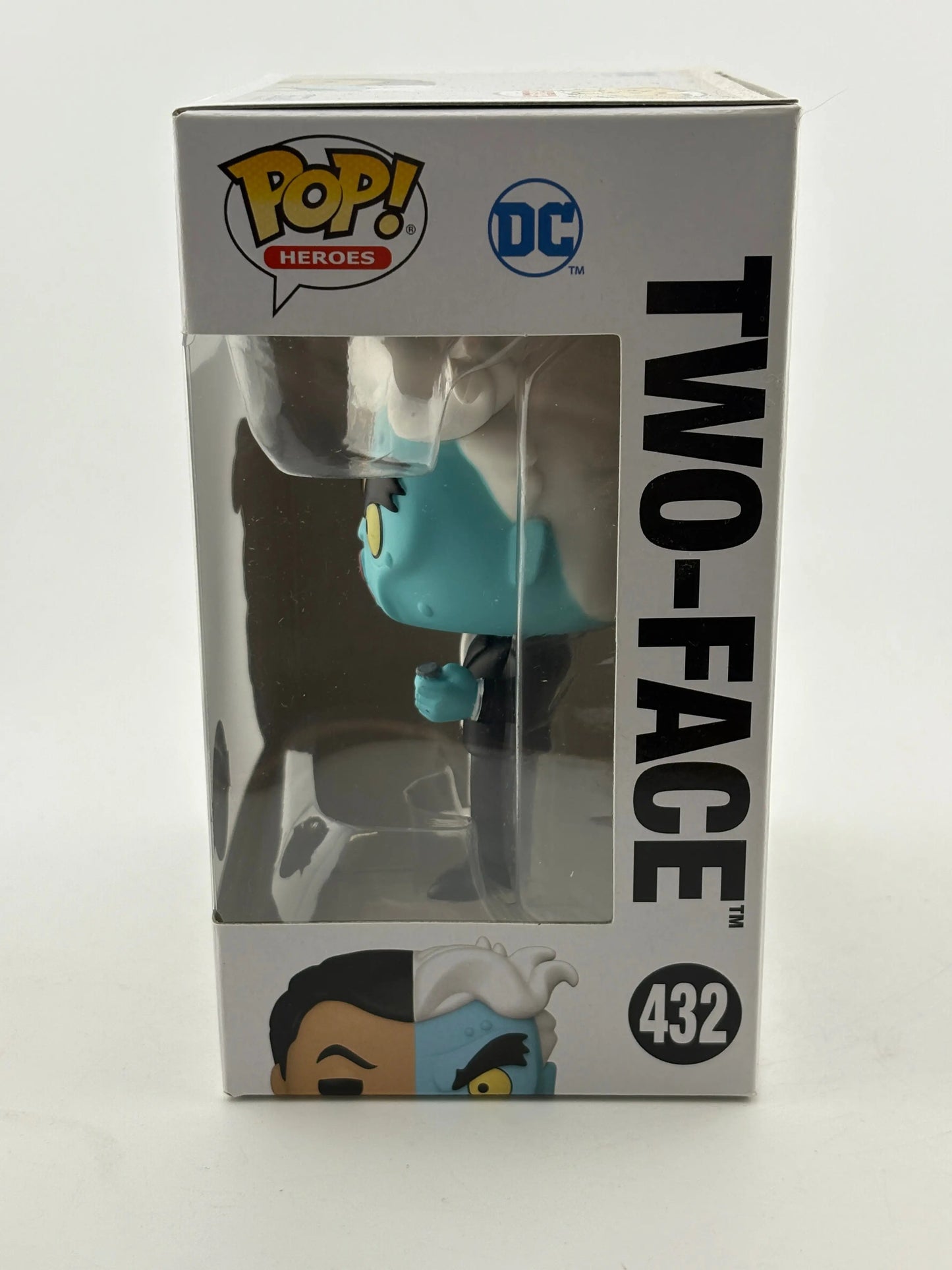 Funko POP! Heroes Batman Animated Series #432 Two-Face Special Edition FRENLY BRICKS - Open 7 Days