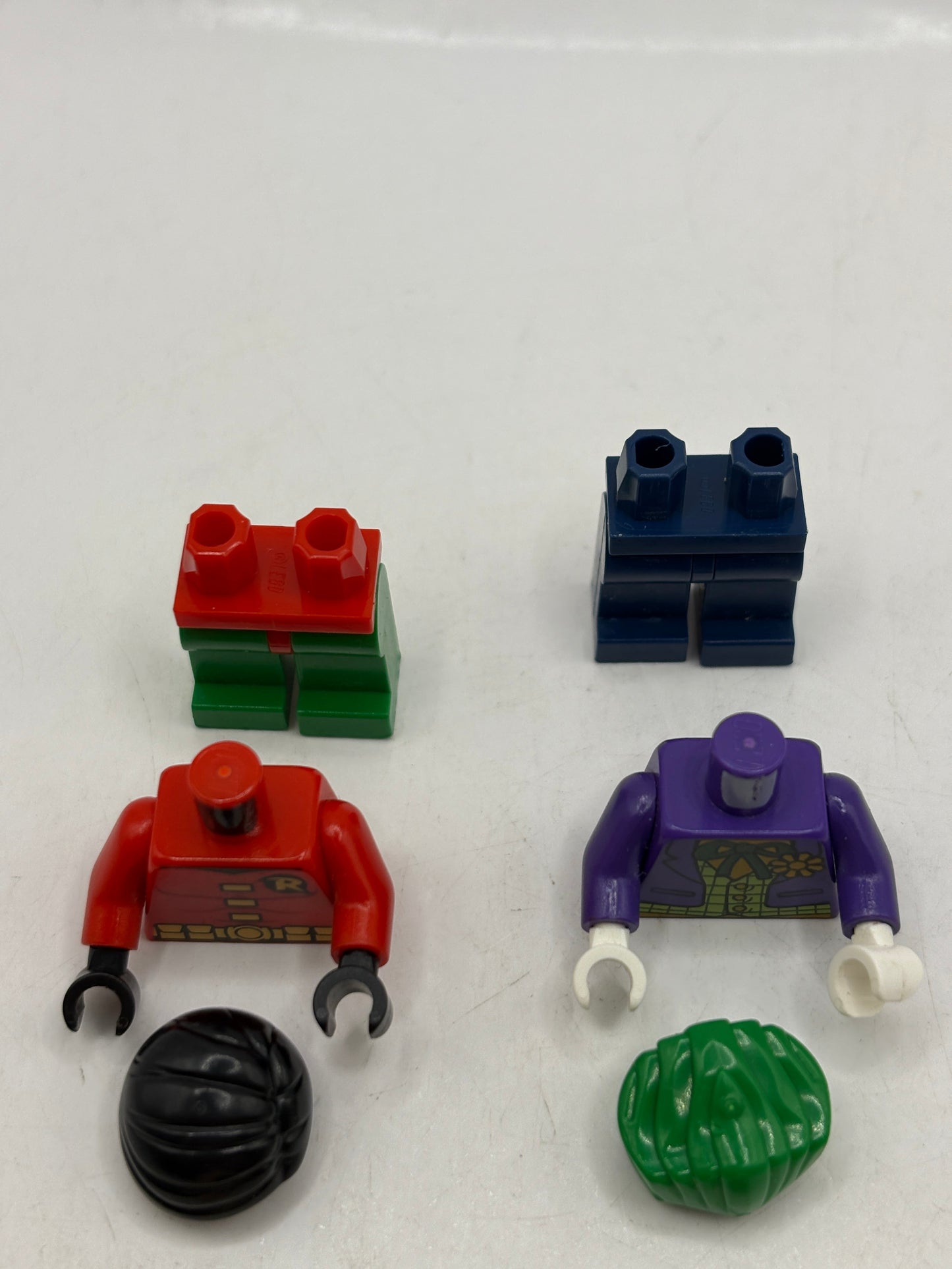 Lego DC Superheroes- The Joker SH005 & Robin Short Cape SH112 Minifigure FRENLY BRICKS - Open 7 Days