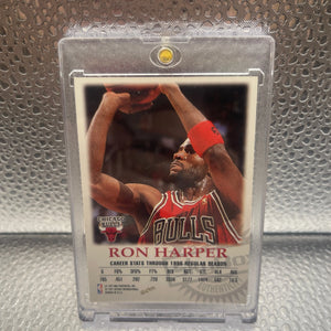 1997-98 Skybox Premium Autographics Ron Harper Auto FRENLY BRICKS - Open 7 Days