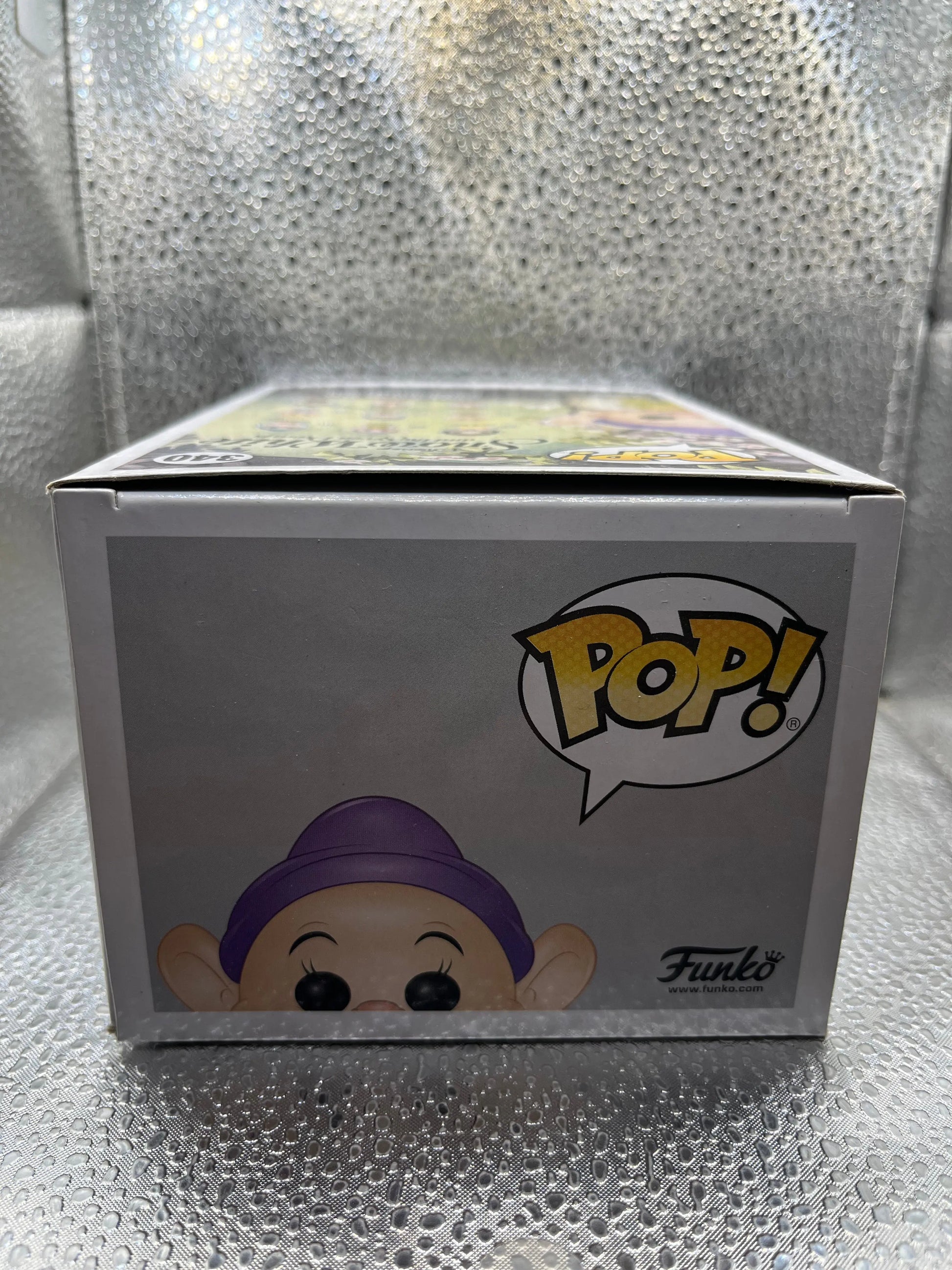 Funko POP Disney - Dopey #340 (Snow White 80th Anniversary) FRENLY BRICKS - Open 7 Days