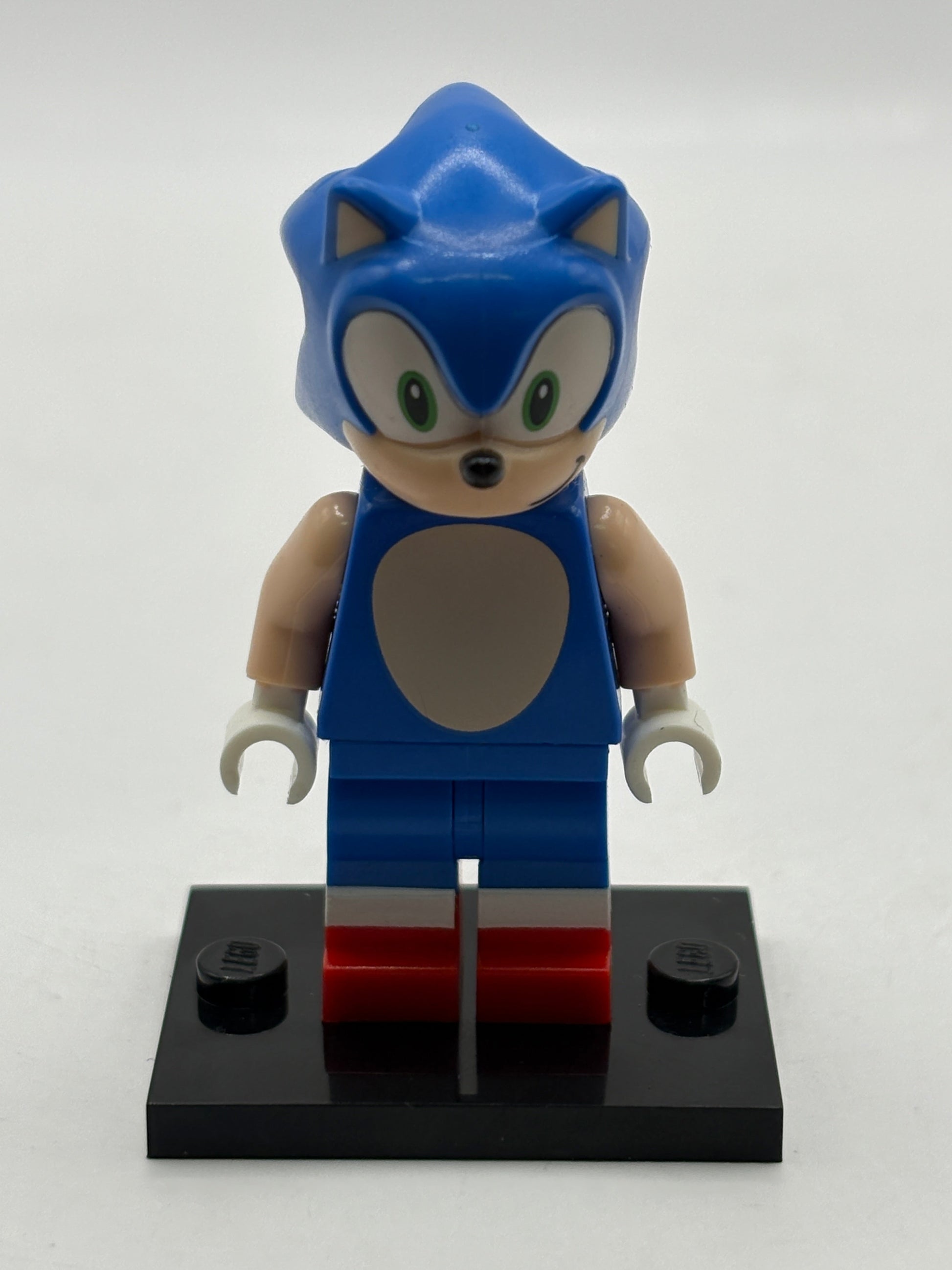 Lego Sonic The Hedgehog - Sonic The Hedgehog SON004 Left Side Grin Minifigure FRENLY BRICKS - Open 7 Days
