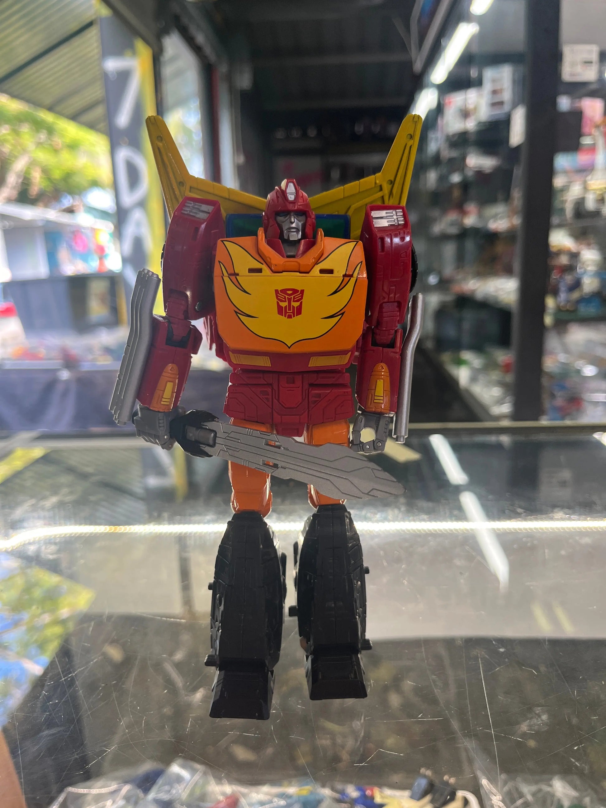 War For Cybertron: Kingdom Commander Action Figure FRENLY BRICKS - Open 7 Days