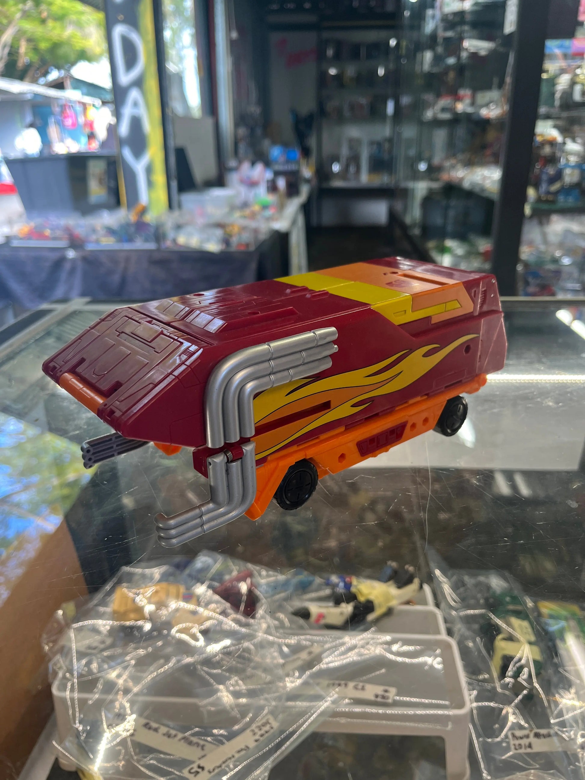 War For Cybertron: Kingdom Commander Action Figure FRENLY BRICKS - Open 7 Days