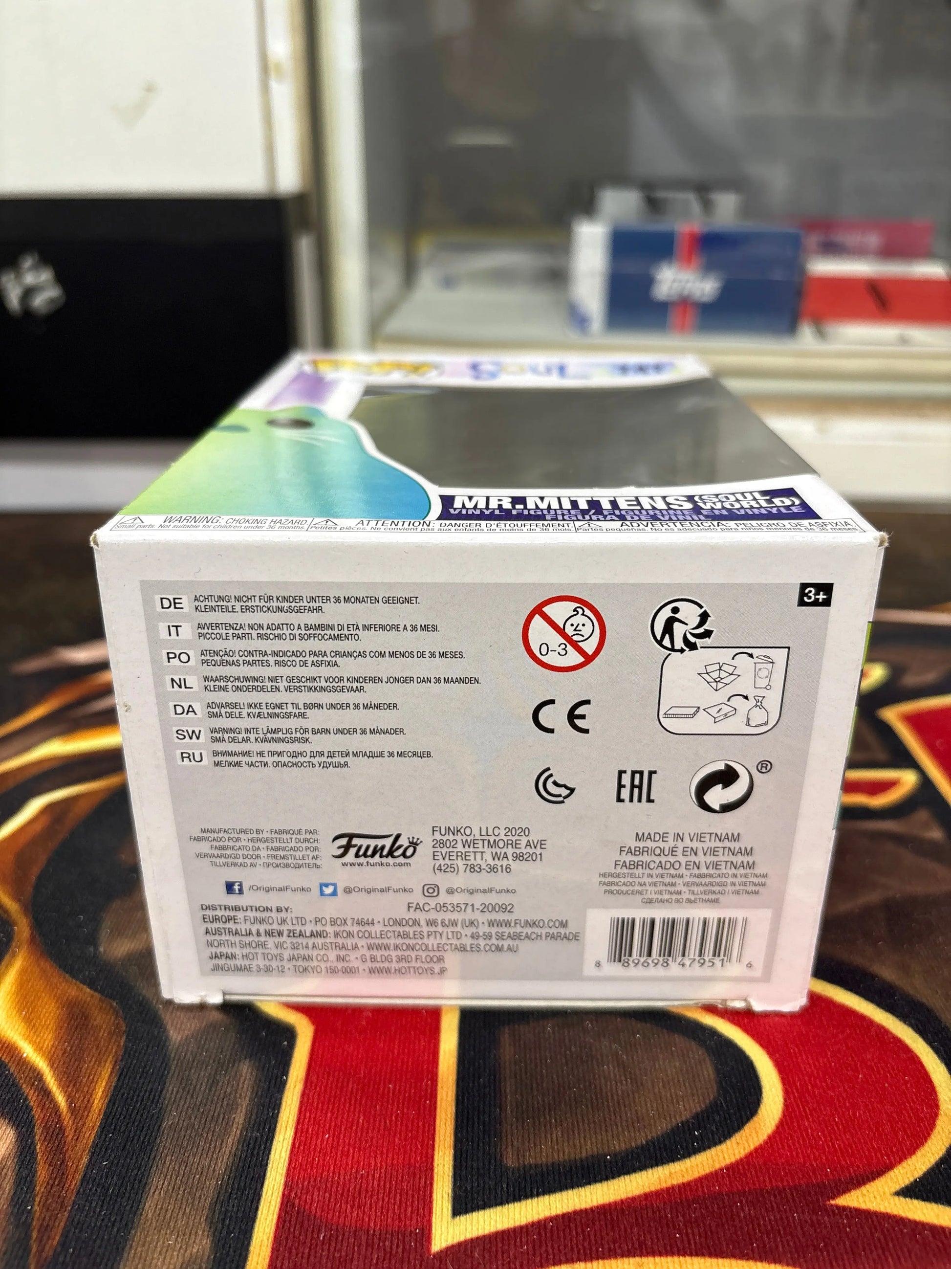 Funko Pop! Disney Soul Mr. Mittens (Soul World) 747 FRENLY BRICKS - Open 7 Days