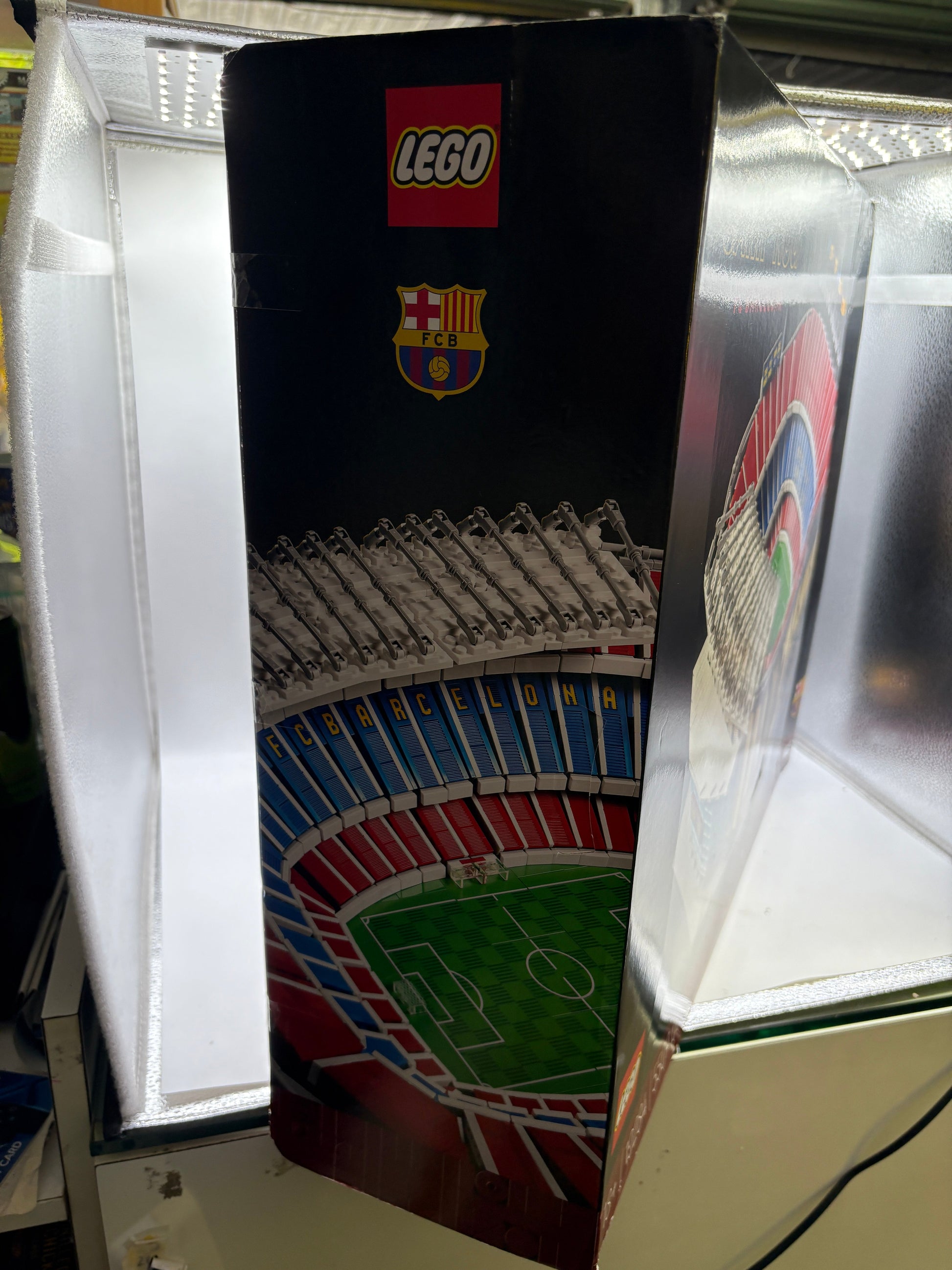 LEGO Icons: Camp Nou - FC Barcelona (10284) Brand New in Box FRENLY BRICKS - Open 7 Days