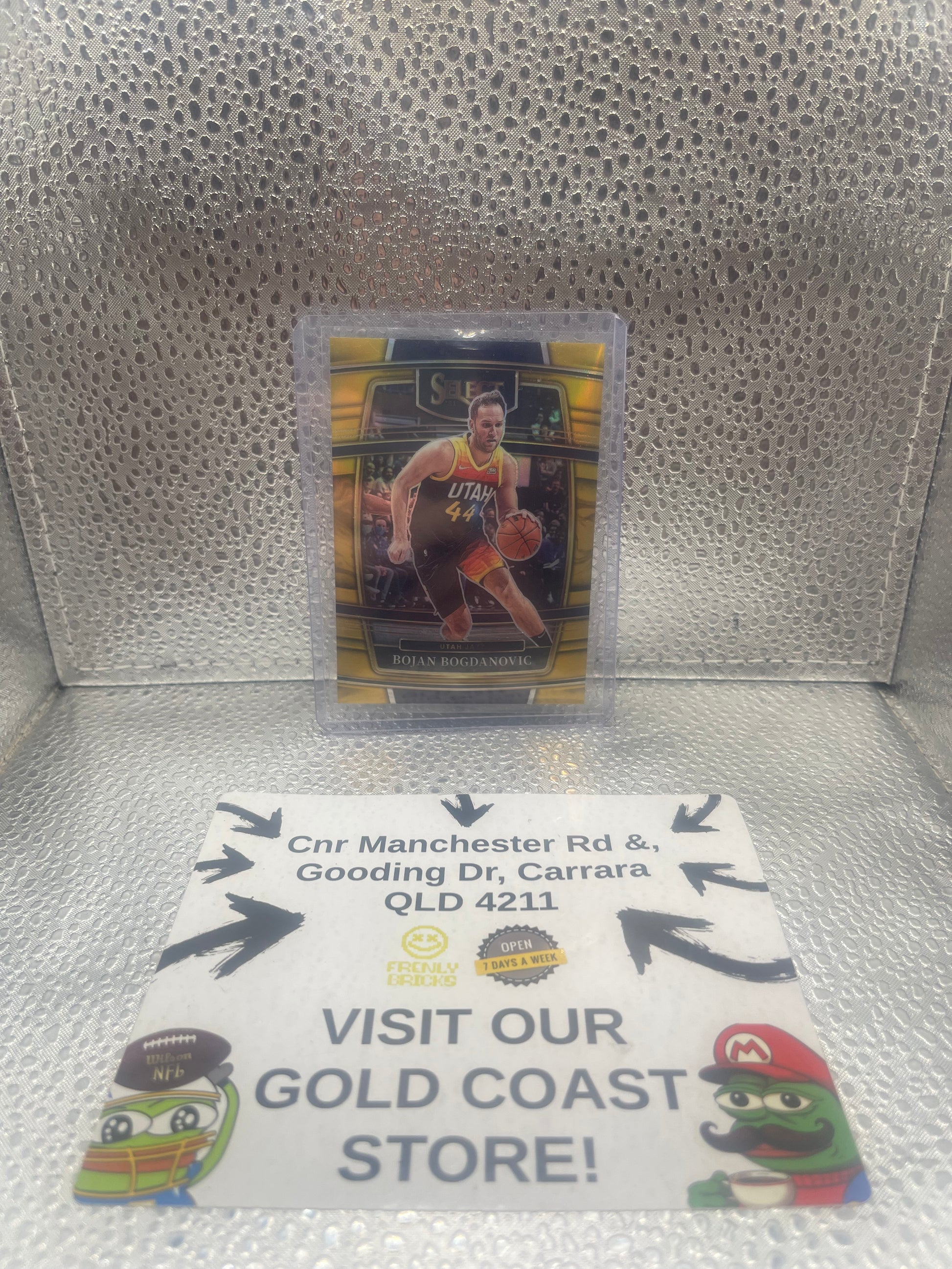 2021-22 Panini Select Basketball Bojan Bogdanovic 08/10 no.69 Gold Prizm FRENLY BRICKS - Open 7 Days