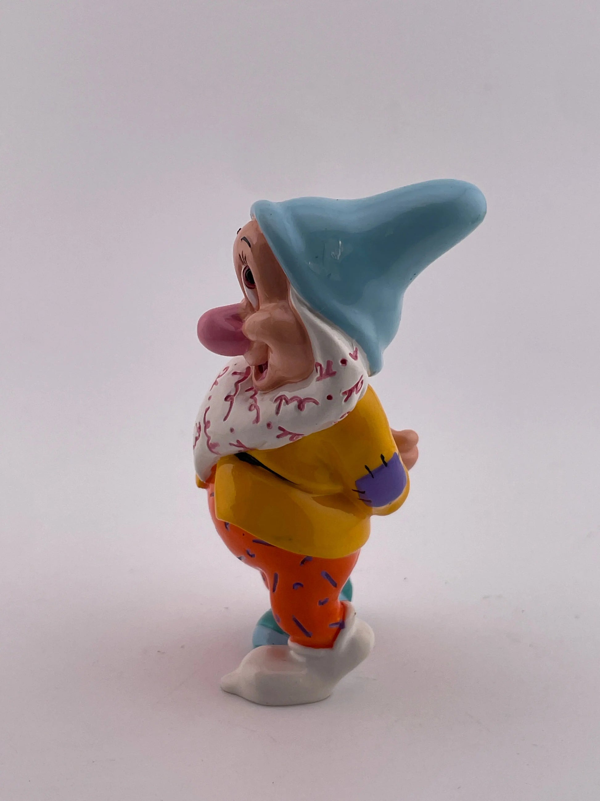 Disney Character Porcelain Showcase Britto Mini Bashful NIB +combinedshipping FRENLY BRICKS - Open 7 Days