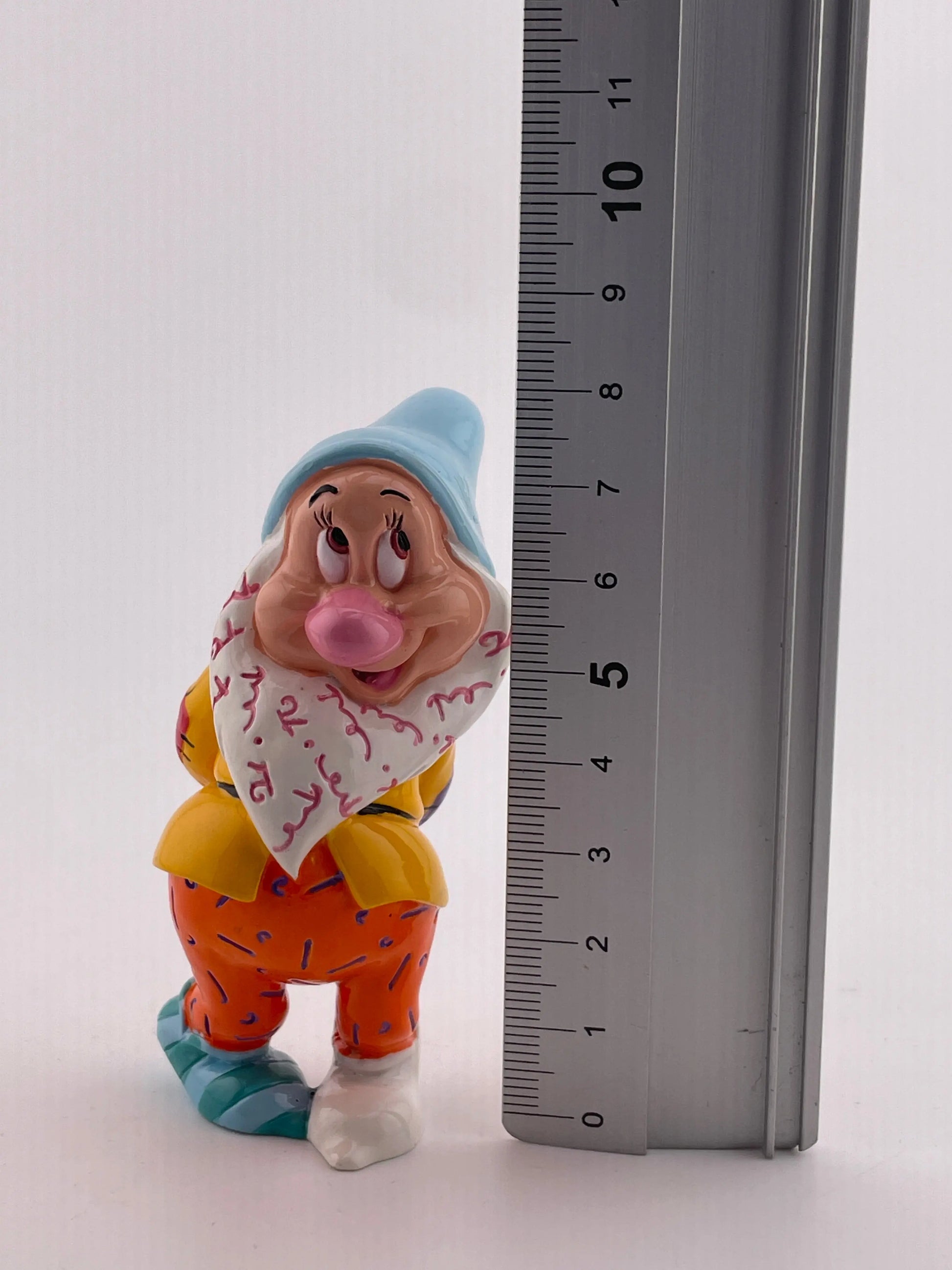 Disney Character Porcelain Showcase Britto Mini Bashful NIB +combinedshipping FRENLY BRICKS - Open 7 Days