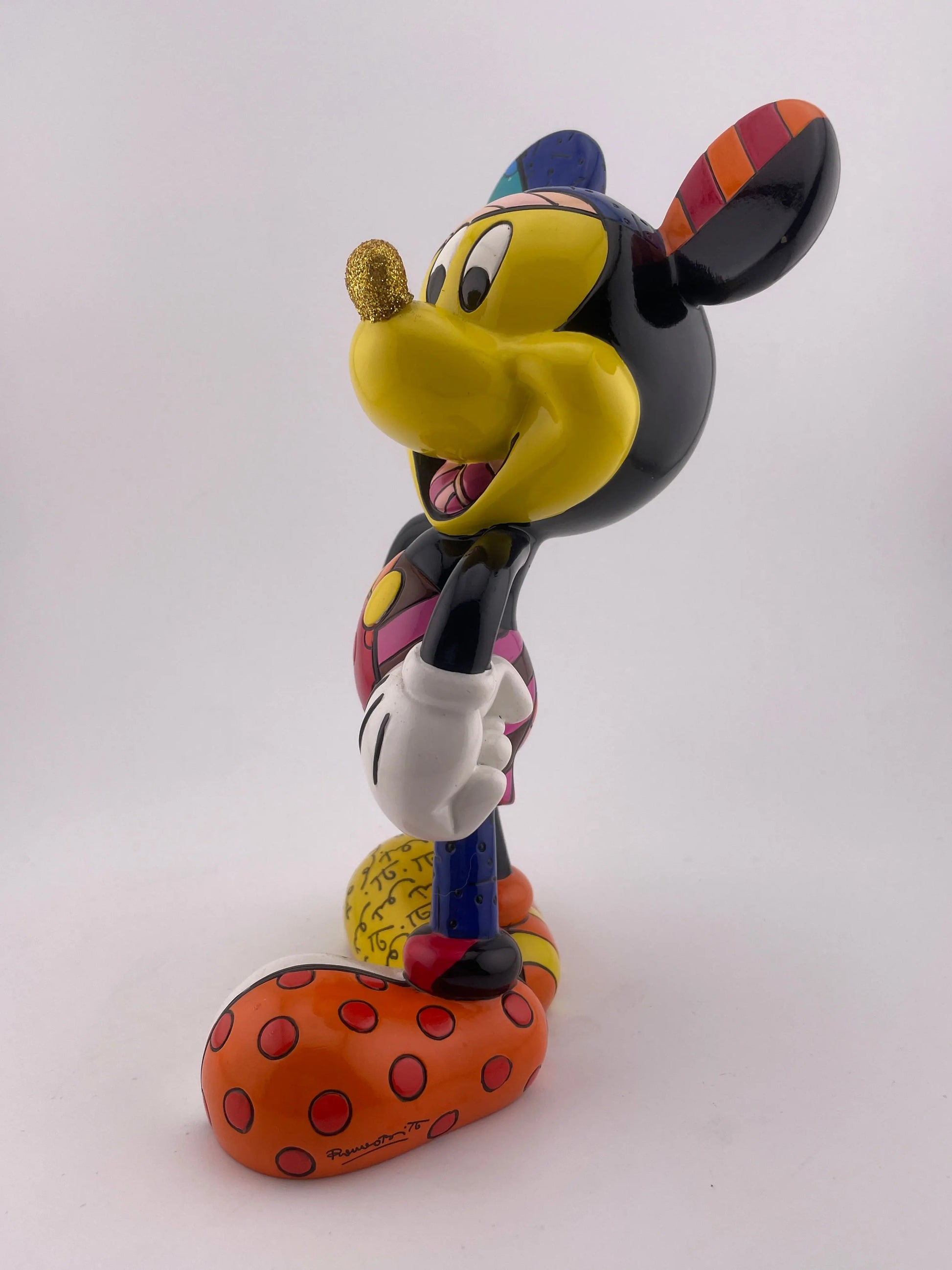 Disney Character Porcelain showcase Britto Large Mickey Figure ex display FRENLY BRICKS - Open 7 Days