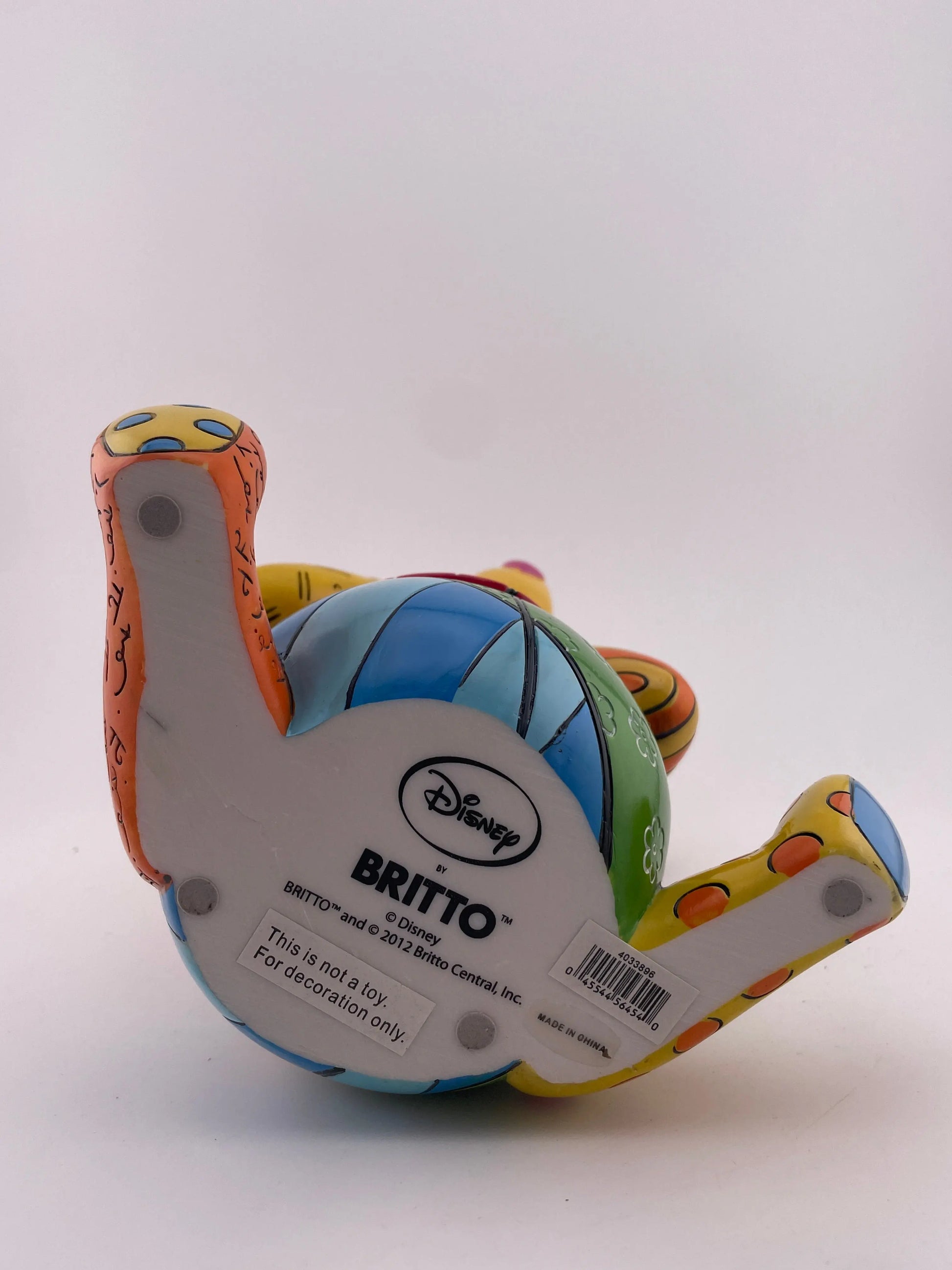 Disney’s Character Porcelain showcase Britto Winnie the Pooh bear  +combindedshipping FRENLY BRICKS - Open 7 Days