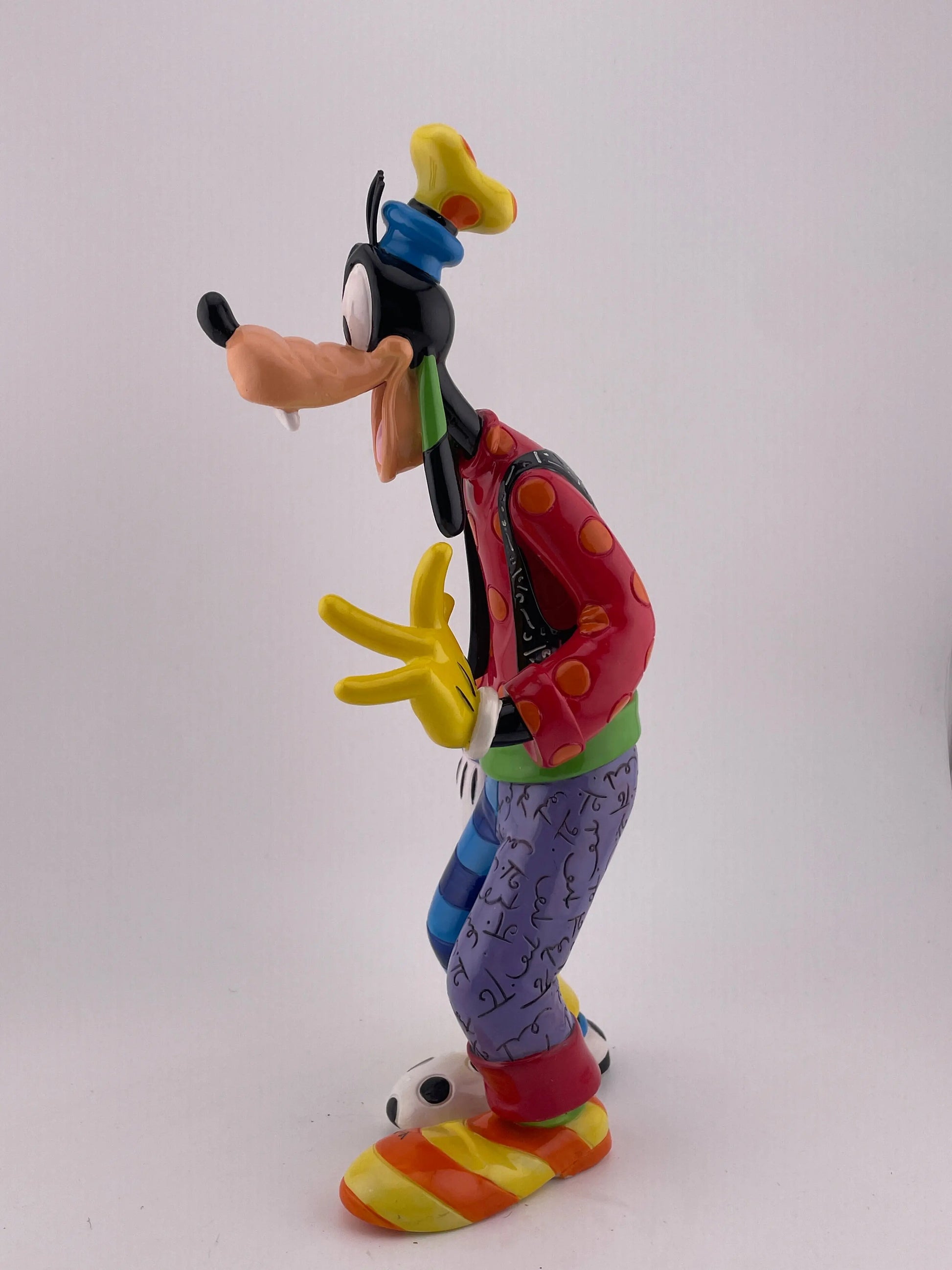 Disney’s Character Porcelain showcase Britto Goofy 85th Anniversary +combinedshipping FRENLY BRICKS - Open 7 Days