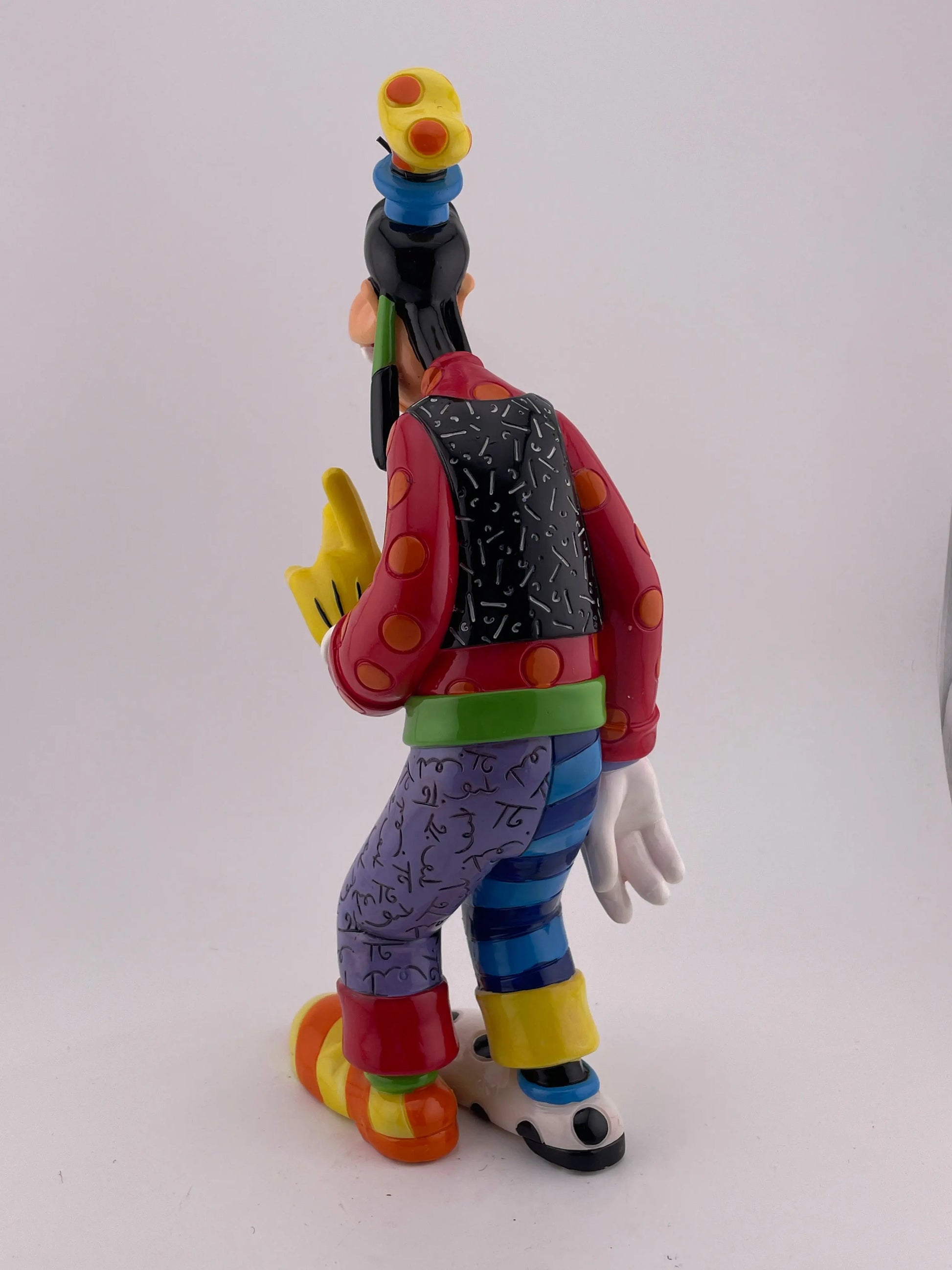 Disney’s Character Porcelain showcase Britto Goofy 85th Anniversary +combinedshipping FRENLY BRICKS - Open 7 Days