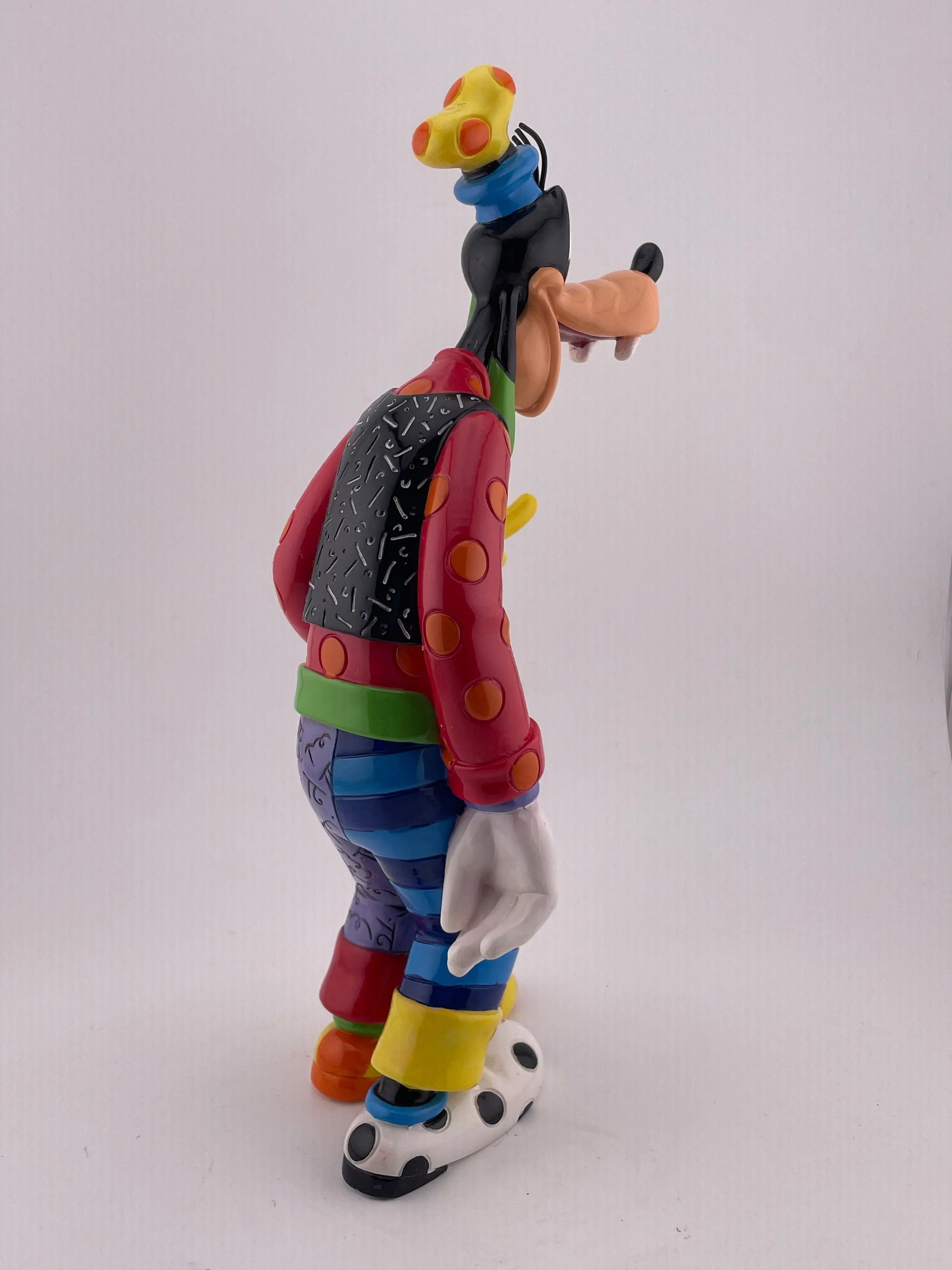 Disney’s Character Porcelain showcase Britto Goofy 85th Anniversary +combinedshipping FRENLY BRICKS - Open 7 Days