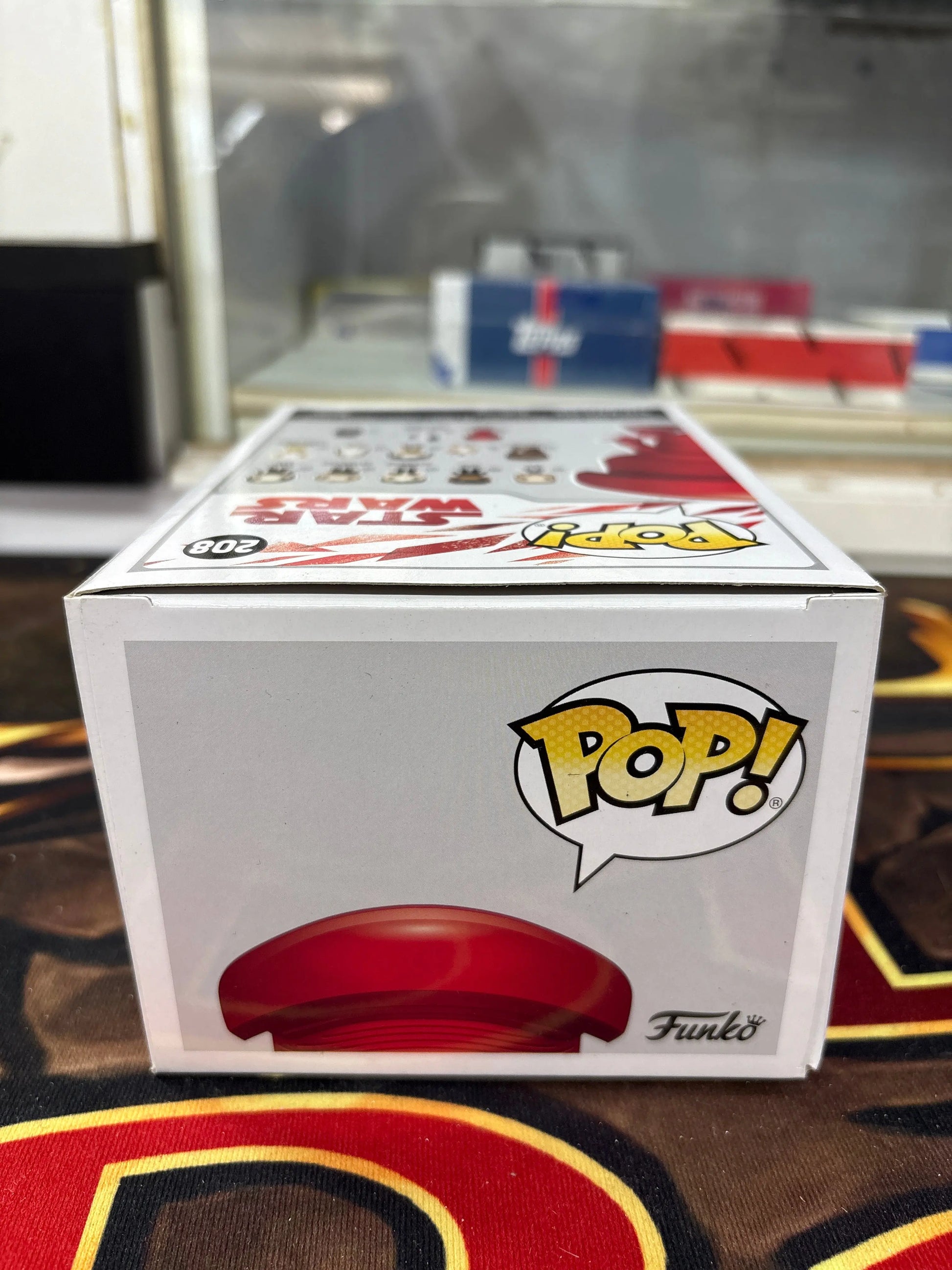 Funko Pop! Star Wars: The Last Jedi - Praetorian Guard Action Figure #208 FRENLY BRICKS - Open 7 Days