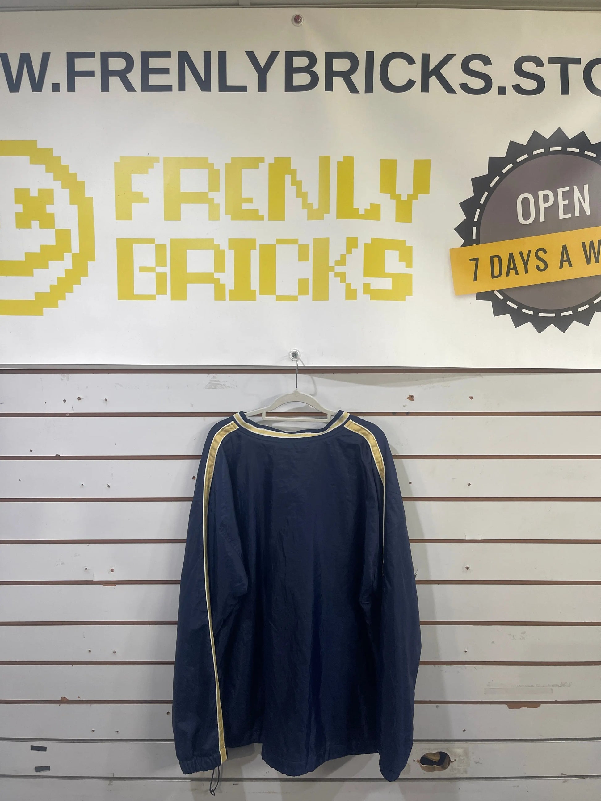 NCAA Vintage Steve and Barrys Notre Dame Wet Weather Jacket Large FRENLY BRICKS - Open 7 Days